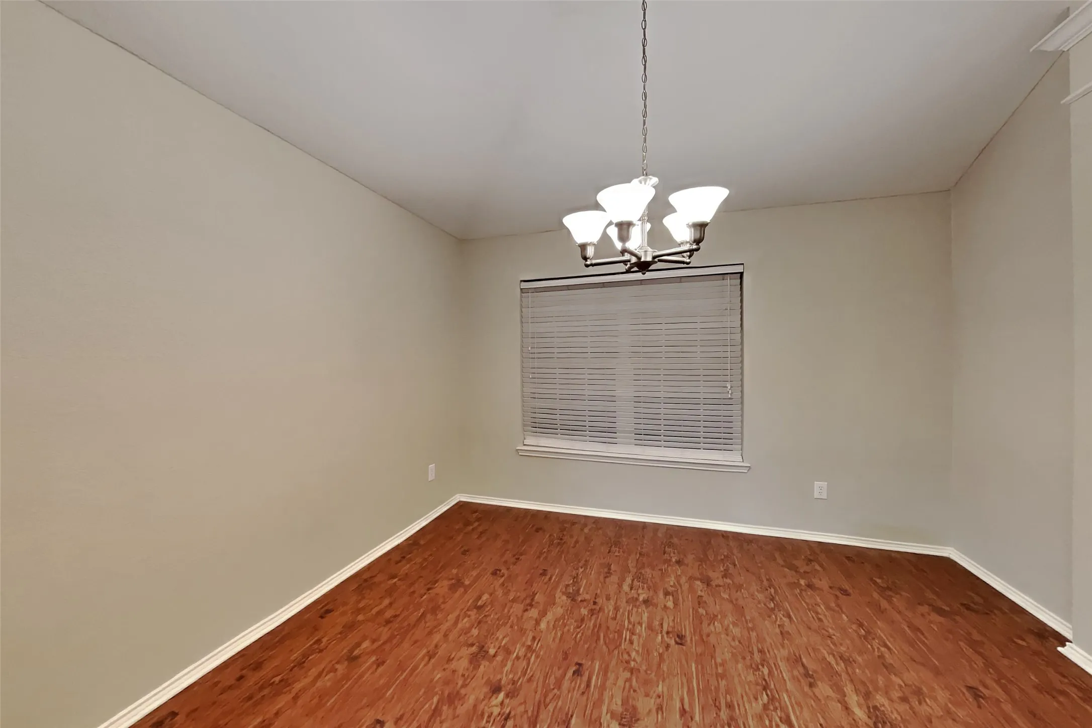 Single Family Residence For Rent in Rockwall County , 423 Butternut Drive, Fate, Texas 75087, 3 Bedroom, 2 Bathroom, 2 Garage spaces, 1,769 Sqft, built in 2004, mls#21351112, Real Estate Agent in Fate, Homes For Rent in Rockwall county, Homes For Rent in Fate, Realtor in Fate Texas, Real Estate Brokerage Independent Realty Texas, Luminita Cordes Realtor