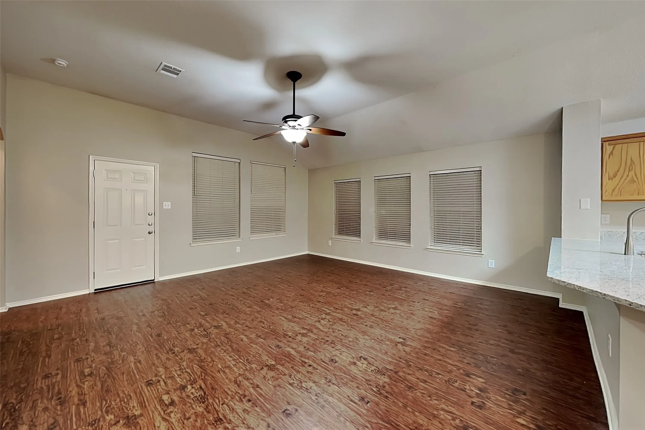 Single Family Residence For Rent in Rockwall County , 423 Butternut Drive, Fate, Texas 75087, 3 Bedroom, 2 Bathroom, 2 Garage spaces, 1,769 Sqft, built in 2004, mls#21351112, Real Estate Agent in Fate, Homes For Rent in Rockwall county, Homes For Rent in Fate, Realtor in Fate Texas, Real Estate Brokerage Independent Realty Texas, Luminita Cordes Realtor
