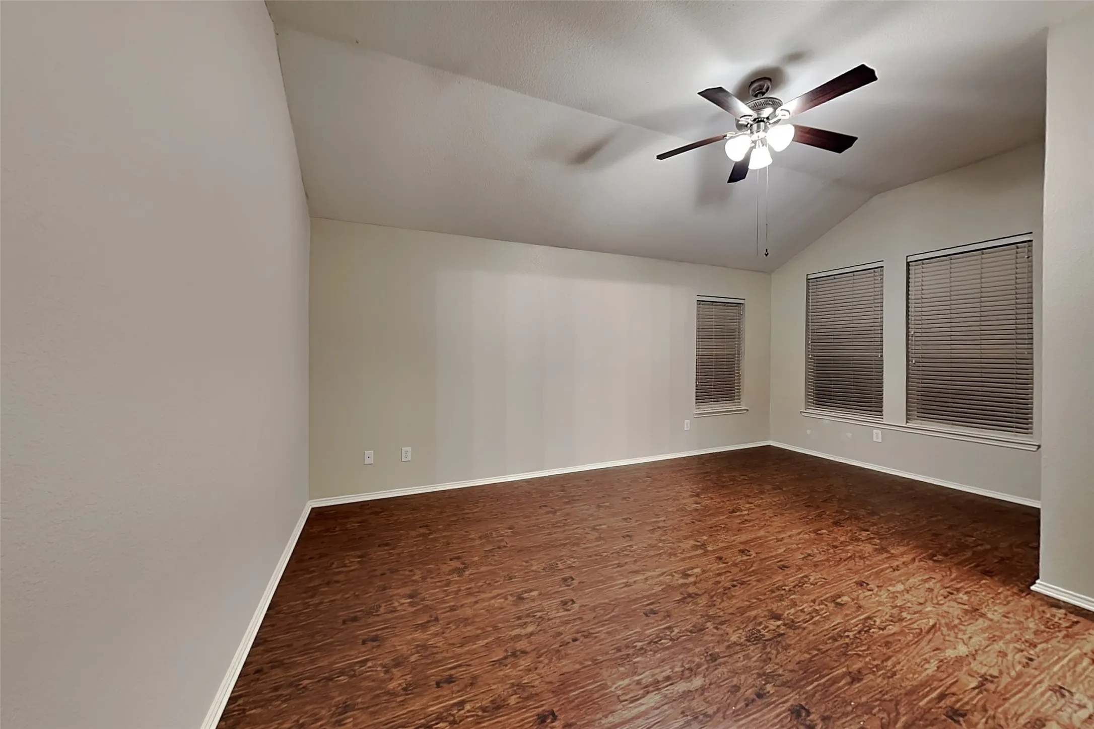 Single Family Residence For Rent in Rockwall County , 423 Butternut Drive, Fate, Texas 75087, 3 Bedroom, 2 Bathroom, 2 Garage spaces, 1,769 Sqft, built in 2004, mls#21351112, Real Estate Agent in Fate, Homes For Rent in Rockwall county, Homes For Rent in Fate, Realtor in Fate Texas, Real Estate Brokerage Independent Realty Texas, Luminita Cordes Realtor