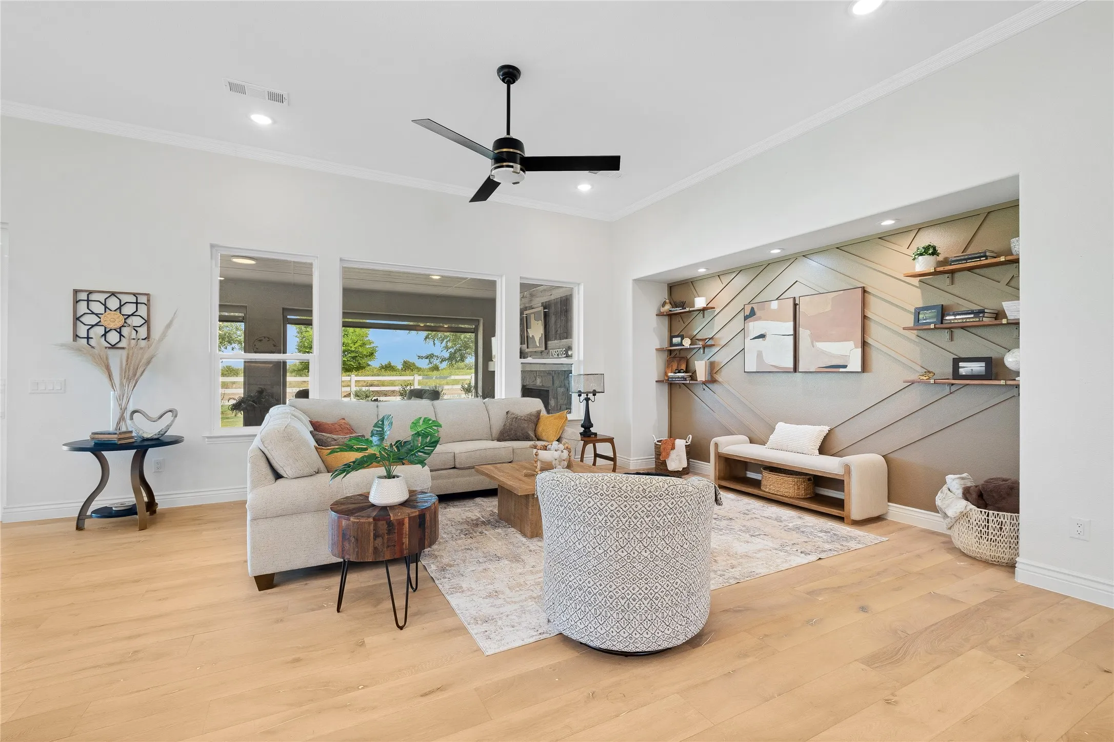Living Area highlights the view outdoors
