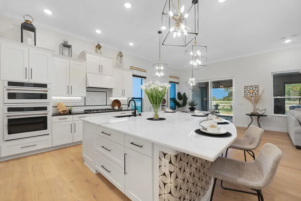 Custom Cabinets and Range Hood