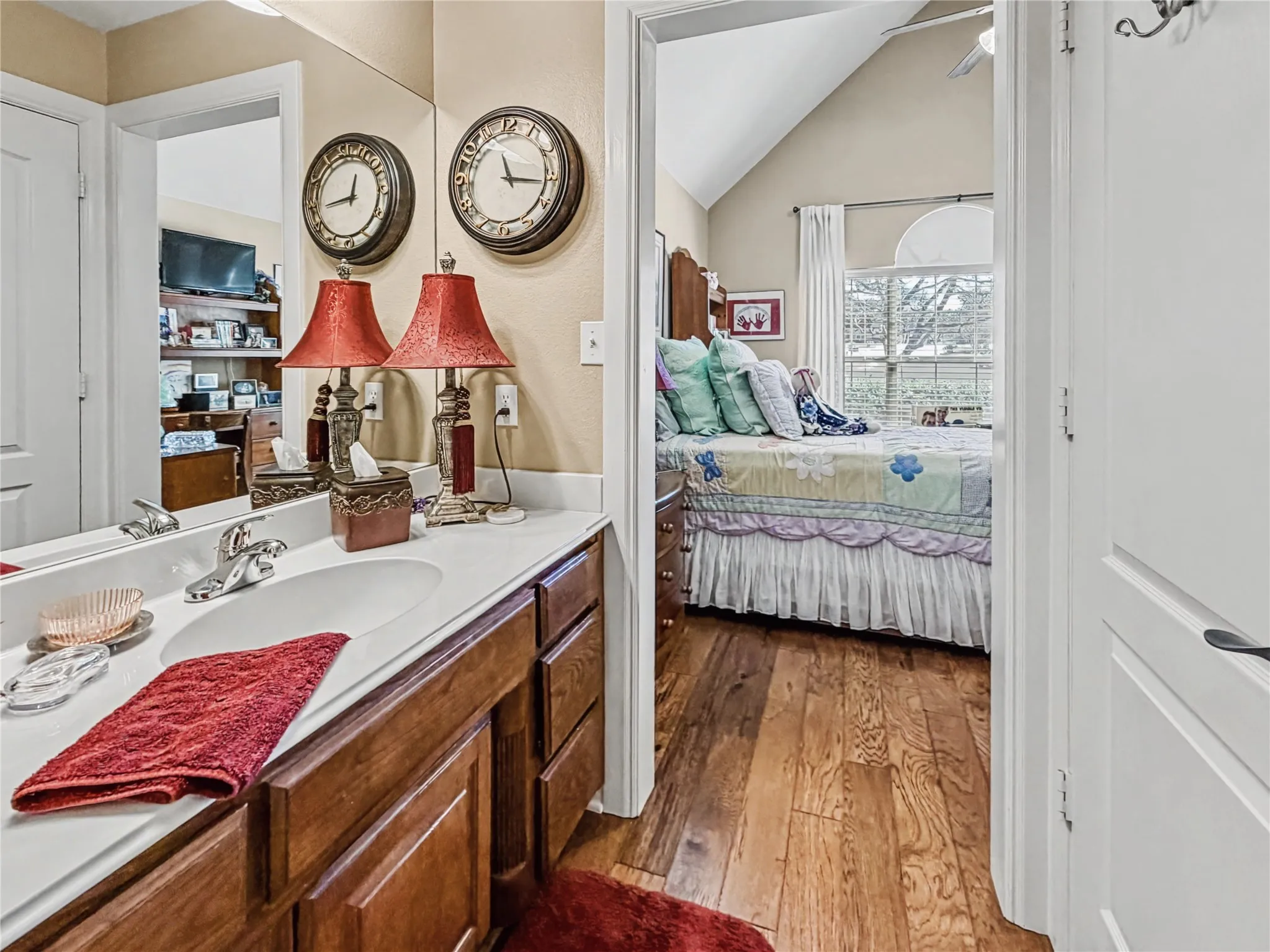 Single Family Residence For Sale in Parker County , 317 Billo Court, Weatherford, Texas 76087, 3 Bedrooms, 3 Bathrooms, 3 Garage spaces, 2,342 Sqft, built in 2004, Price $484,999, mls#21351091, Real Estate Agent in Weatherford, Homes For Sale in Parker county, Homes For Sale in Weatherford, Realtor in Weatherford Texas, Real Estate Brokerage Independent Realty Texas, Luminita Cordes Realtor