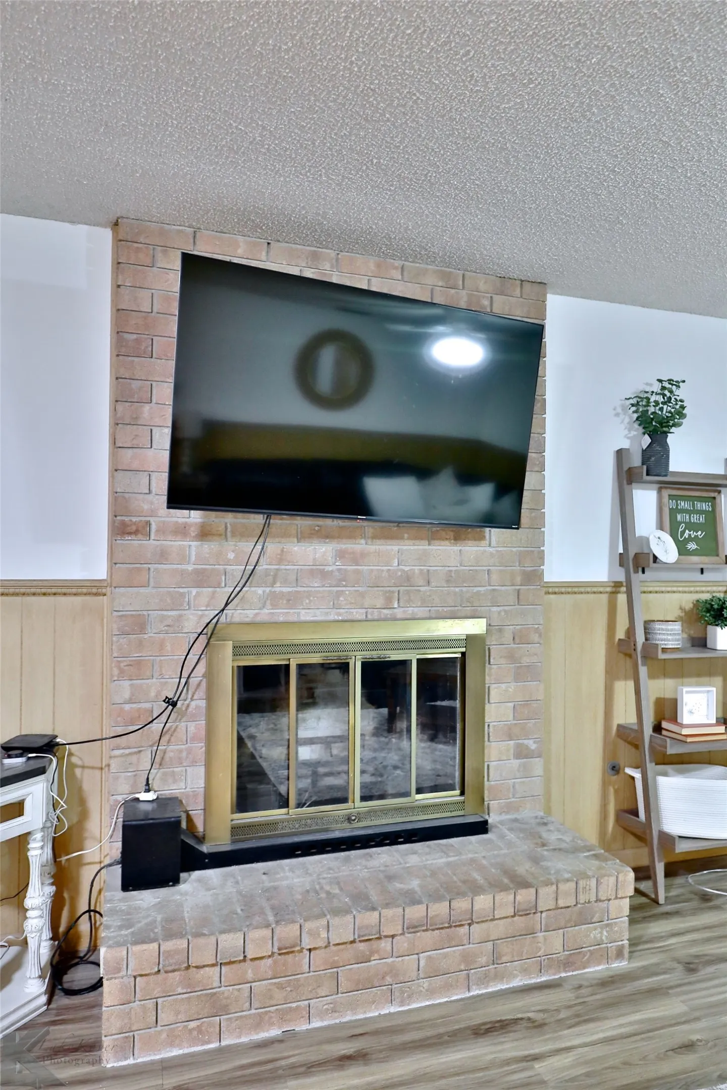 Single Family Residence For Rent in Taylor County , 2810 Arrowhead Drive, Abilene, Texas 79606, 4 Bedroom, 2 Bathroom, 2 Garage spaces, 2,261 Sqft, built in 1972, mls#21349039, Real Estate Agent in Abilene, Homes For Rent in Taylor county, Homes For Rent in Abilene, Realtor in Abilene Texas, Real Estate Brokerage Independent Realty Texas, Luminita Cordes Realtor