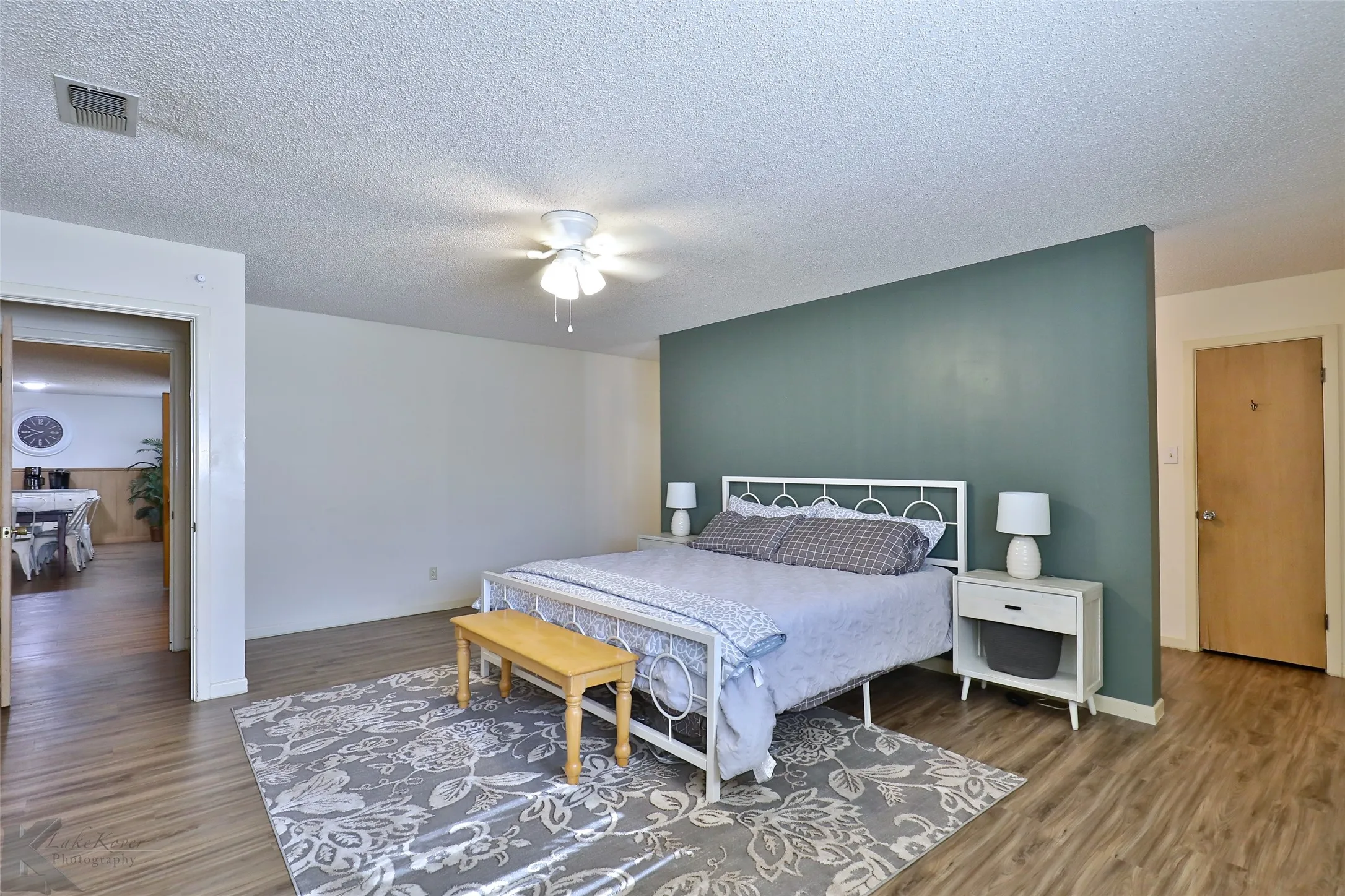 Single Family Residence For Rent in Taylor County , 2810 Arrowhead Drive, Abilene, Texas 79606, 4 Bedroom, 2 Bathroom, 2 Garage spaces, 2,261 Sqft, built in 1972, mls#21349039, Real Estate Agent in Abilene, Homes For Rent in Taylor county, Homes For Rent in Abilene, Realtor in Abilene Texas, Real Estate Brokerage Independent Realty Texas, Luminita Cordes Realtor