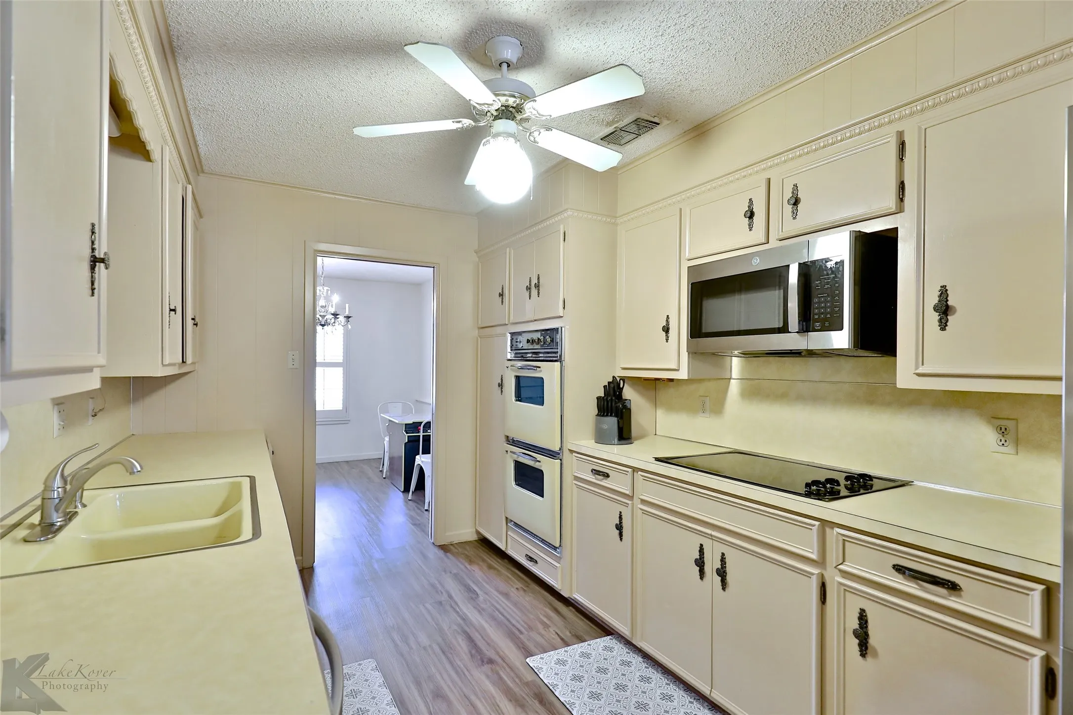 Single Family Residence For Rent in Taylor County , 2810 Arrowhead Drive, Abilene, Texas 79606, 4 Bedroom, 2 Bathroom, 2 Garage spaces, 2,261 Sqft, built in 1972, mls#21349039, Real Estate Agent in Abilene, Homes For Rent in Taylor county, Homes For Rent in Abilene, Realtor in Abilene Texas, Real Estate Brokerage Independent Realty Texas, Luminita Cordes Realtor