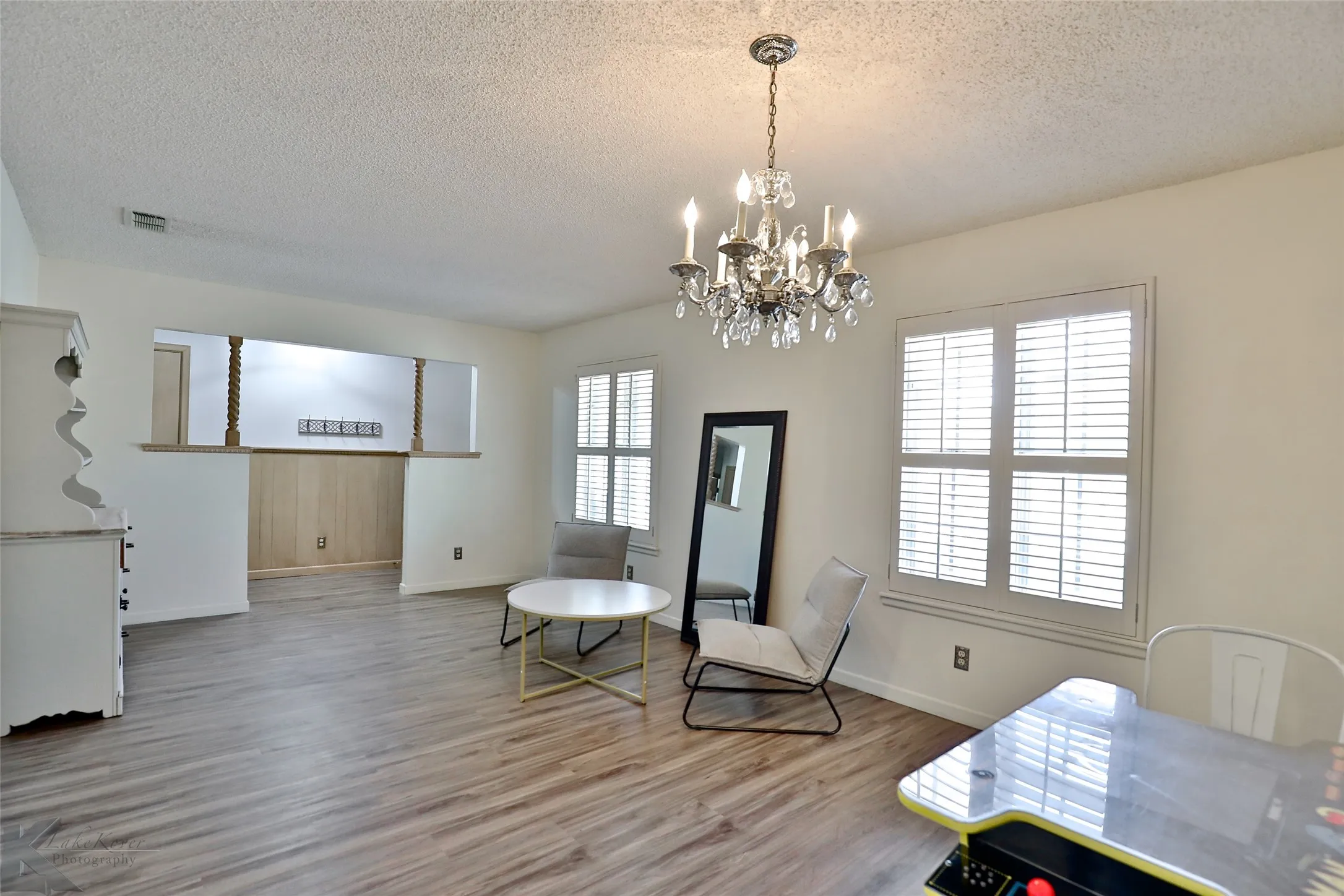 Single Family Residence For Rent in Taylor County , 2810 Arrowhead Drive, Abilene, Texas 79606, 4 Bedroom, 2 Bathroom, 2 Garage spaces, 2,261 Sqft, built in 1972, mls#21349039, Real Estate Agent in Abilene, Homes For Rent in Taylor county, Homes For Rent in Abilene, Realtor in Abilene Texas, Real Estate Brokerage Independent Realty Texas, Luminita Cordes Realtor