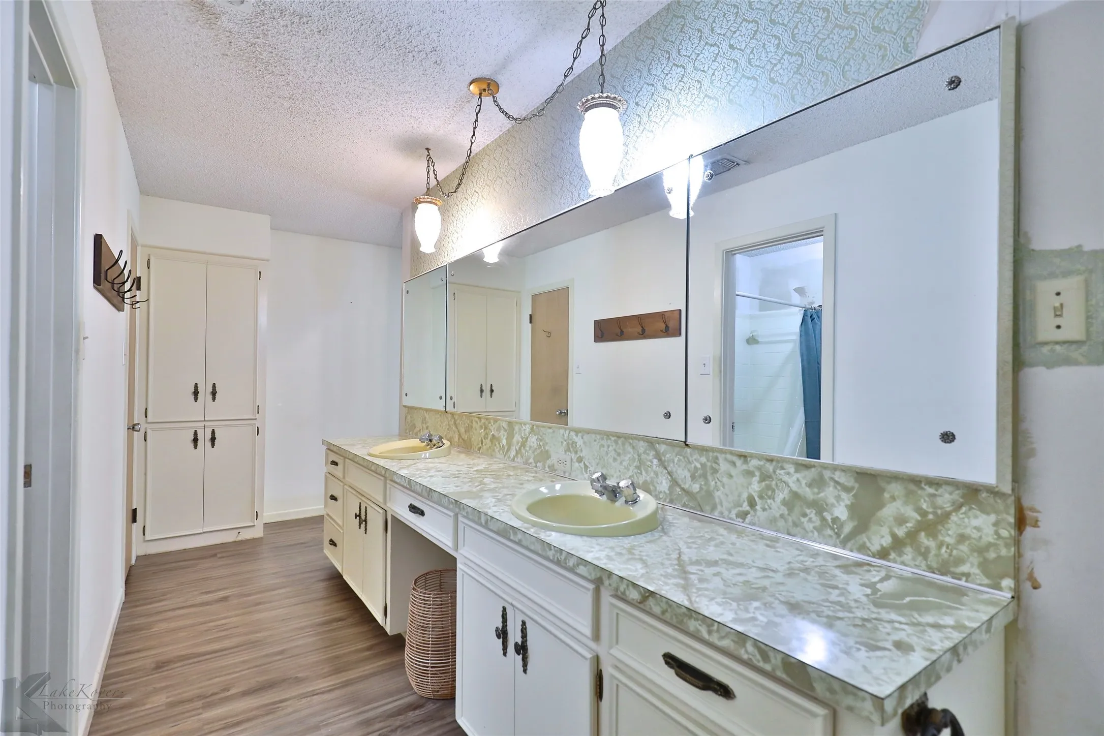 Single Family Residence For Rent in Taylor County , 2810 Arrowhead Drive, Abilene, Texas 79606, 4 Bedroom, 2 Bathroom, 2 Garage spaces, 2,261 Sqft, built in 1972, mls#21349039, Real Estate Agent in Abilene, Homes For Rent in Taylor county, Homes For Rent in Abilene, Realtor in Abilene Texas, Real Estate Brokerage Independent Realty Texas, Luminita Cordes Realtor