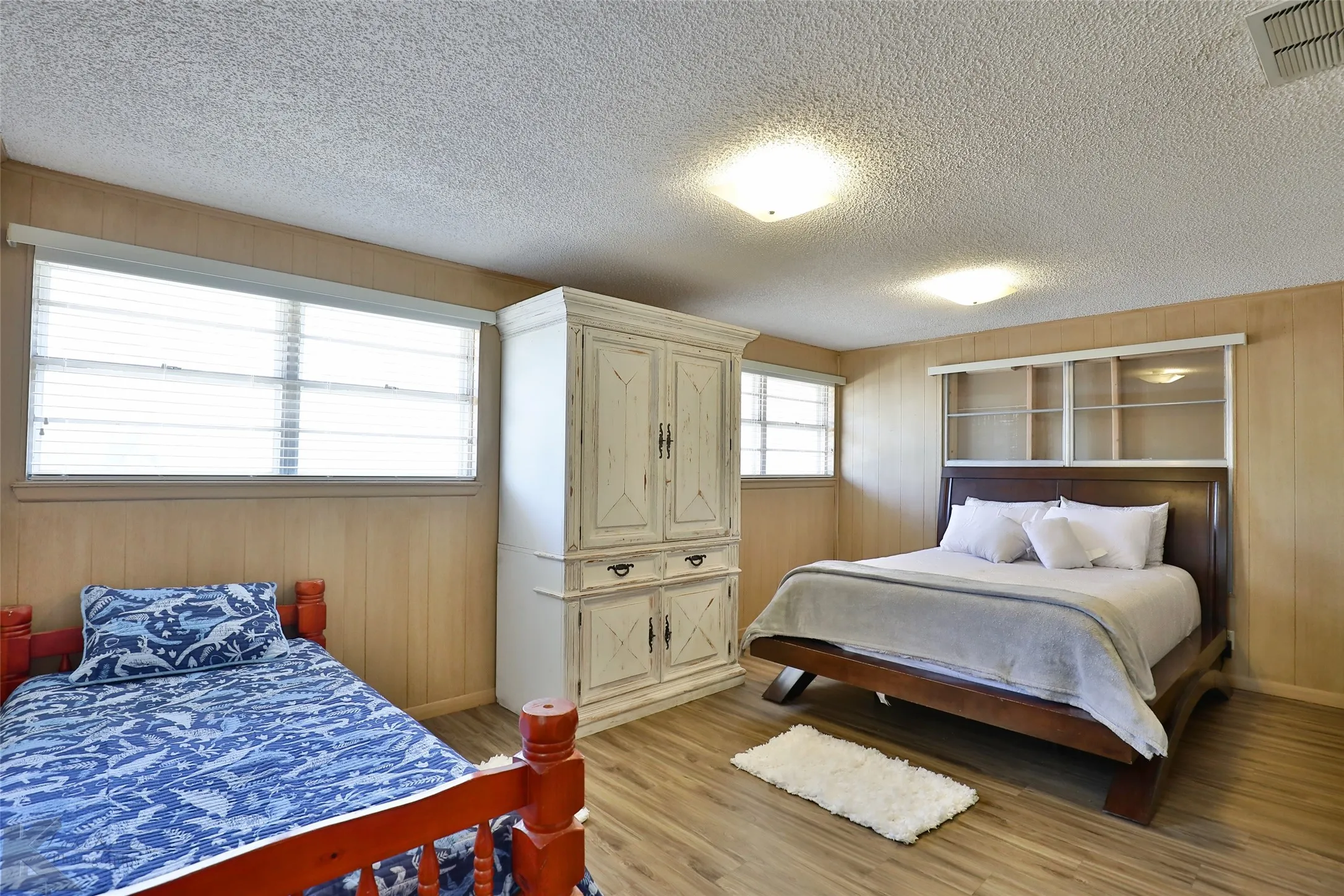 Single Family Residence For Rent in Taylor County , 2810 Arrowhead Drive, Abilene, Texas 79606, 4 Bedroom, 2 Bathroom, 2 Garage spaces, 2,261 Sqft, built in 1972, mls#21349039, Real Estate Agent in Abilene, Homes For Rent in Taylor county, Homes For Rent in Abilene, Realtor in Abilene Texas, Real Estate Brokerage Independent Realty Texas, Luminita Cordes Realtor