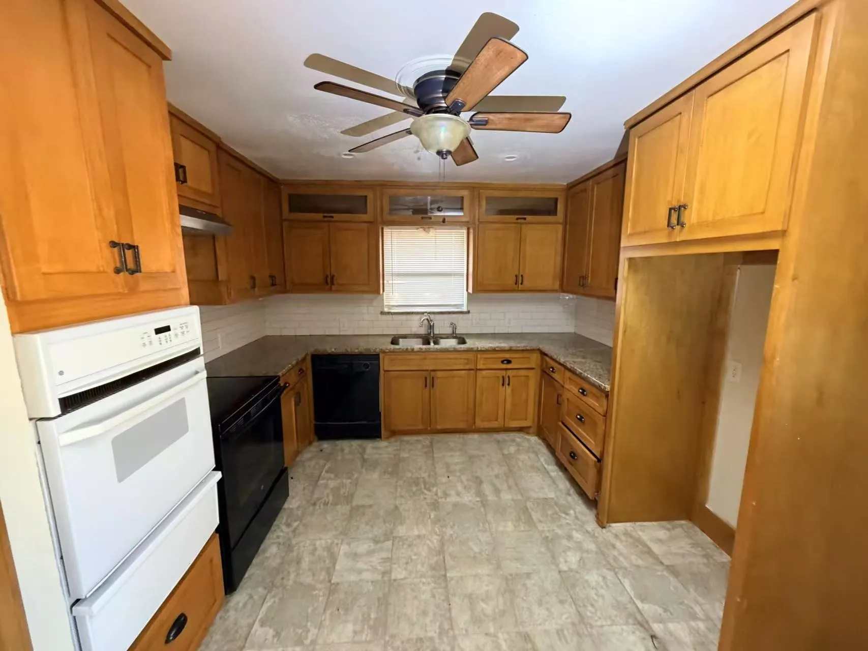 Single Family Residence For Rent in Dallas County , 413 Frances Way, Richardson, Texas 75081, 4 Bedroom, 2 Bathroom, 2 Garage spaces, 1,399 Sqft, built in 1955, Price $2,100, mls#21351125, Real Estate Agent in Richardson, Homes For Rent in Dallas county, Homes For Rent in Richardson, Realtor in Richardson Texas, Real Estate Brokerage Independent Realty Texas, Luminita Cordes Realtor