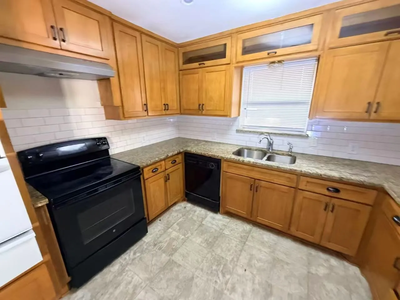 Single Family Residence For Rent in Dallas County , 413 Frances Way, Richardson, Texas 75081, 4 Bedroom, 2 Bathroom, 2 Garage spaces, 1,399 Sqft, built in 1955, Price $2,100, mls#21351125, Real Estate Agent in Richardson, Homes For Rent in Dallas county, Homes For Rent in Richardson, Realtor in Richardson Texas, Real Estate Brokerage Independent Realty Texas, Luminita Cordes Realtor
