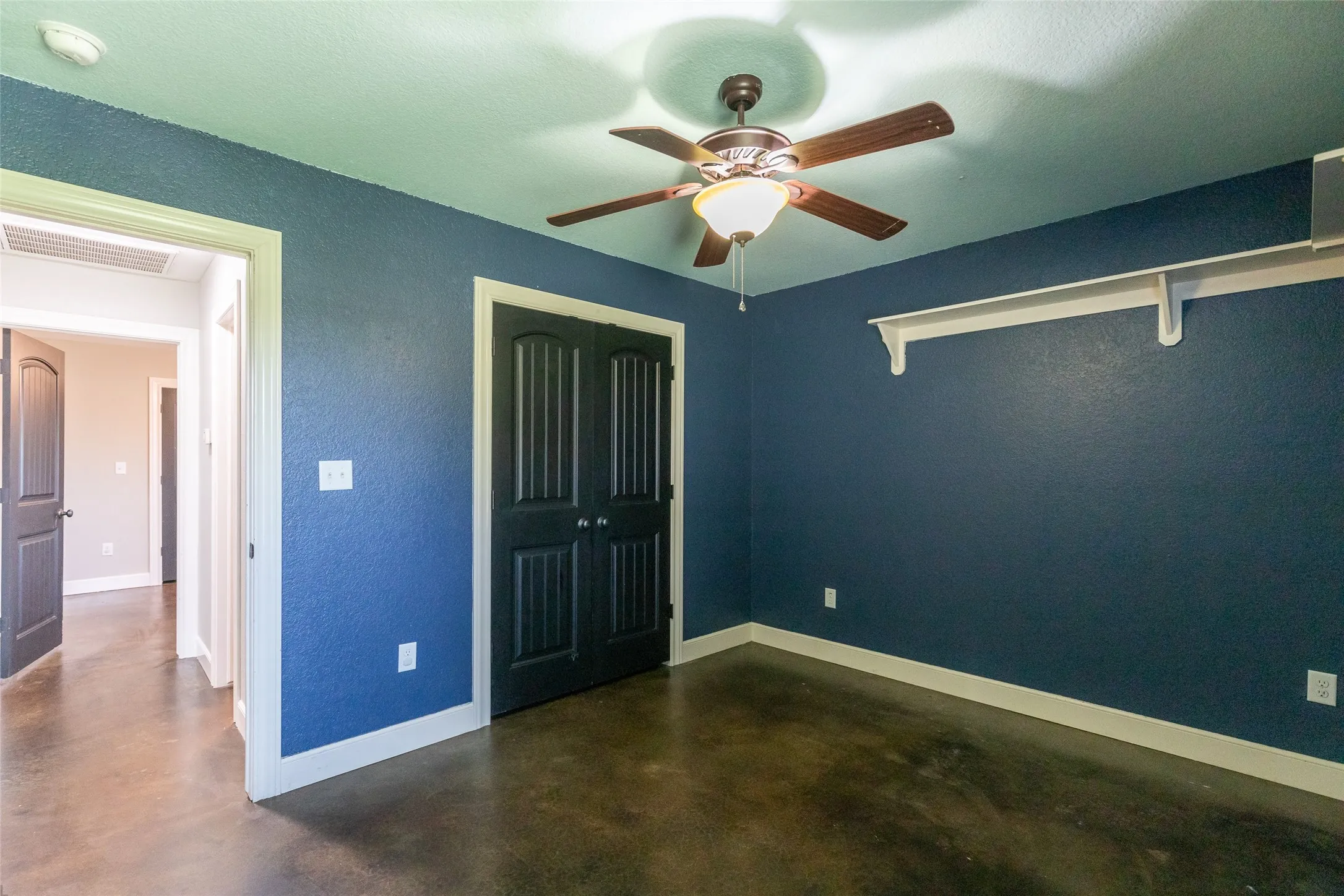 Single Family Residence For Sale in Taylor County , 7902 Tuscany Drive, Abilene, Texas 79606, 3 Bedroom, 2 Bathroom, 2 Garage spaces, 1,630 Sqft, built in 2014, mls#21350878, Real Estate Agent in Abilene, Homes For Sale in Taylor county, Homes For Sale in Abilene, Realtor in Abilene Texas, Real Estate Brokerage Independent Realty Texas, Luminita Cordes Realtor