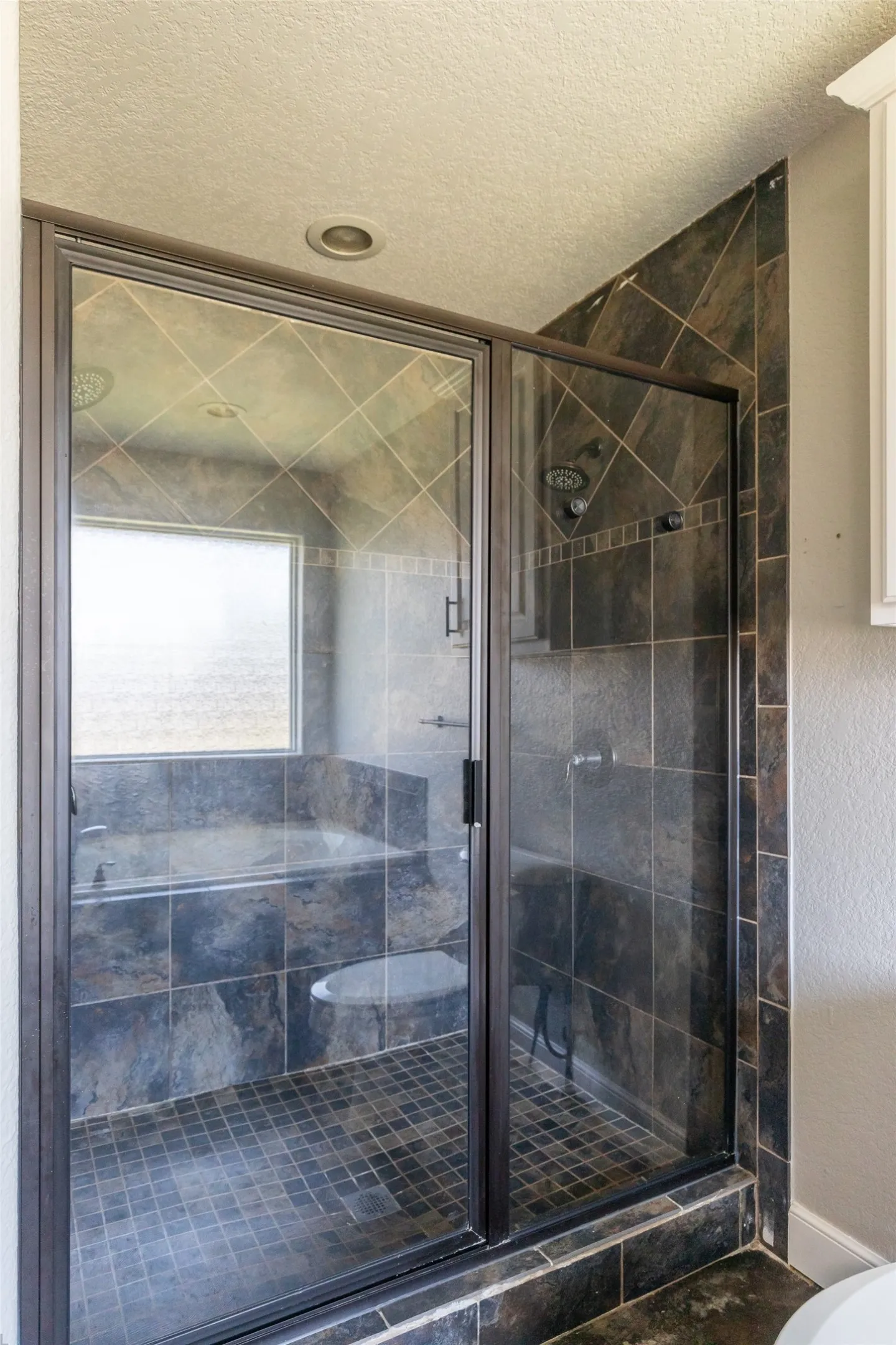 Single Family Residence For Sale in Taylor County , 7902 Tuscany Drive, Abilene, Texas 79606, 3 Bedroom, 2 Bathroom, 2 Garage spaces, 1,630 Sqft, built in 2014, mls#21350878, Real Estate Agent in Abilene, Homes For Sale in Taylor county, Homes For Sale in Abilene, Realtor in Abilene Texas, Real Estate Brokerage Independent Realty Texas, Luminita Cordes Realtor