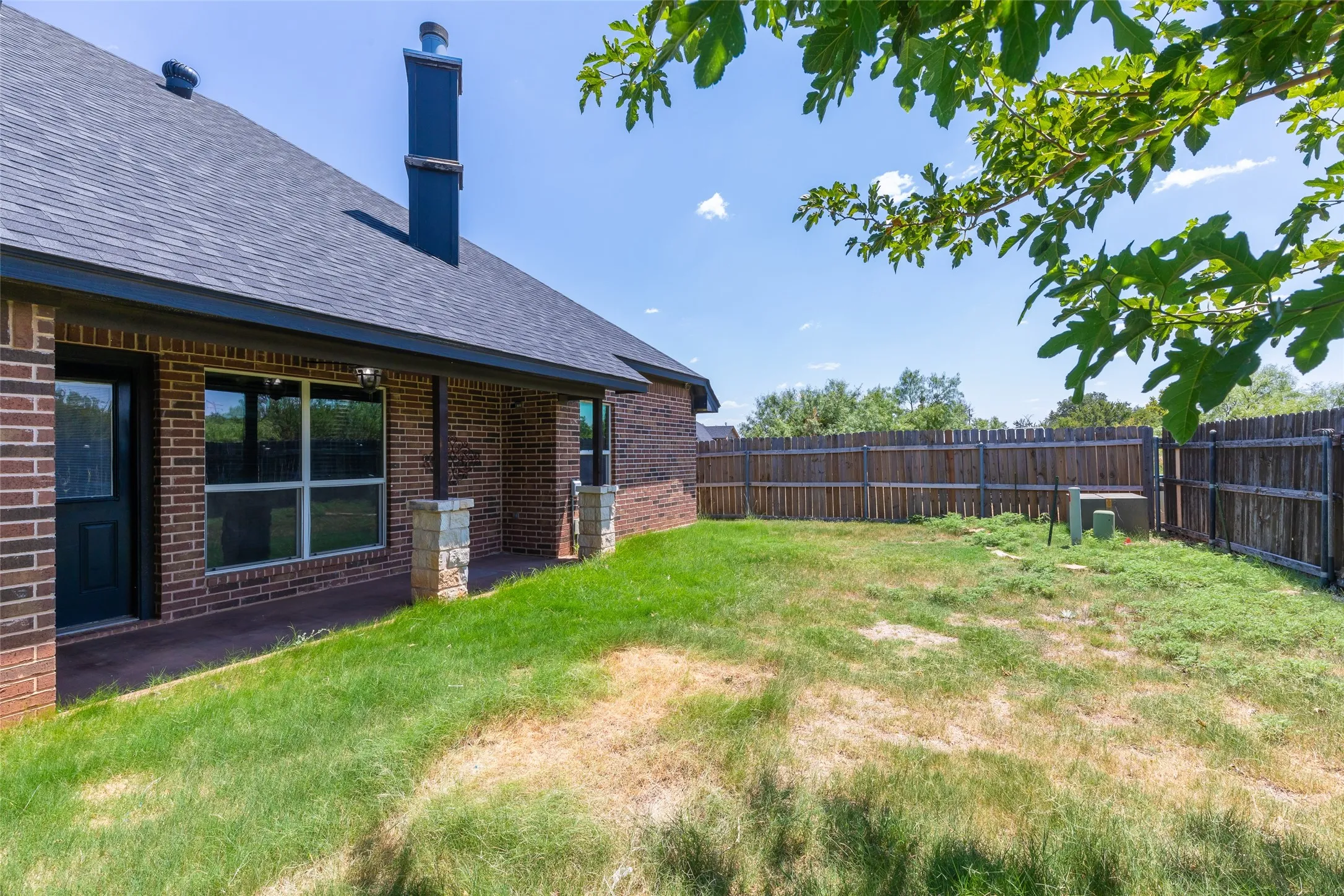 Single Family Residence For Sale in Taylor County , 7902 Tuscany Drive, Abilene, Texas 79606, 3 Bedroom, 2 Bathroom, 2 Garage spaces, 1,630 Sqft, built in 2014, mls#21350878, Real Estate Agent in Abilene, Homes For Sale in Taylor county, Homes For Sale in Abilene, Realtor in Abilene Texas, Real Estate Brokerage Independent Realty Texas, Luminita Cordes Realtor