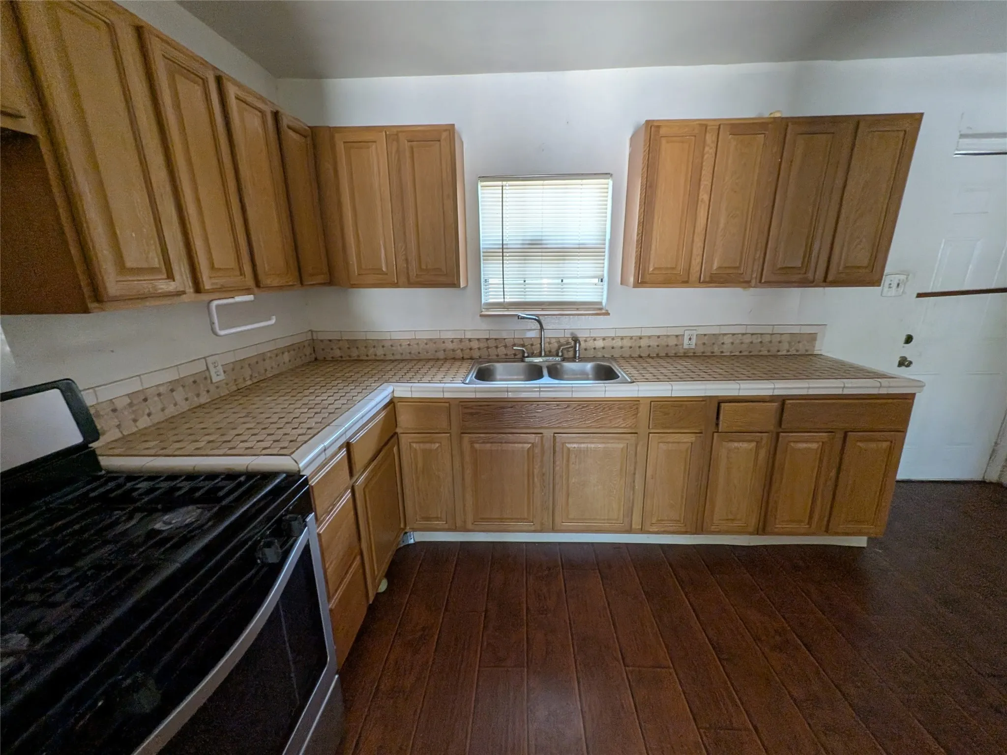 Single Family Residence For Sale in Dallas County , 3556 Durango Drive, Dallas, Texas 75220, 3 Bedroom, 1 Bathroom, Garage spaces, 1,242 Sqft, built in 1948, mls#21351120, Real Estate Agent in Dallas, Homes For Sale in Dallas county, Homes For Sale in Dallas, Realtor in Dallas Texas, Real Estate Brokerage Independent Realty Texas, Luminita Cordes Realtor