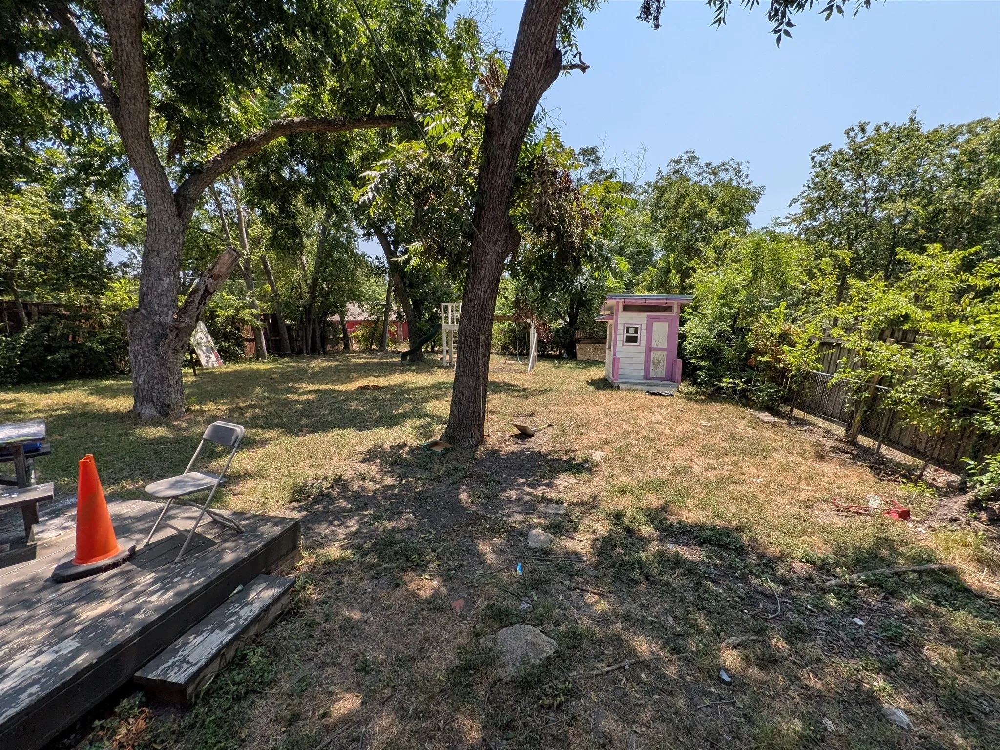 Single Family Residence For Sale in Dallas County , 3556 Durango Drive, Dallas, Texas 75220, 3 Bedroom, 1 Bathroom, Garage spaces, 1,242 Sqft, built in 1948, mls#21351120, Real Estate Agent in Dallas, Homes For Sale in Dallas county, Homes For Sale in Dallas, Realtor in Dallas Texas, Real Estate Brokerage Independent Realty Texas, Luminita Cordes Realtor