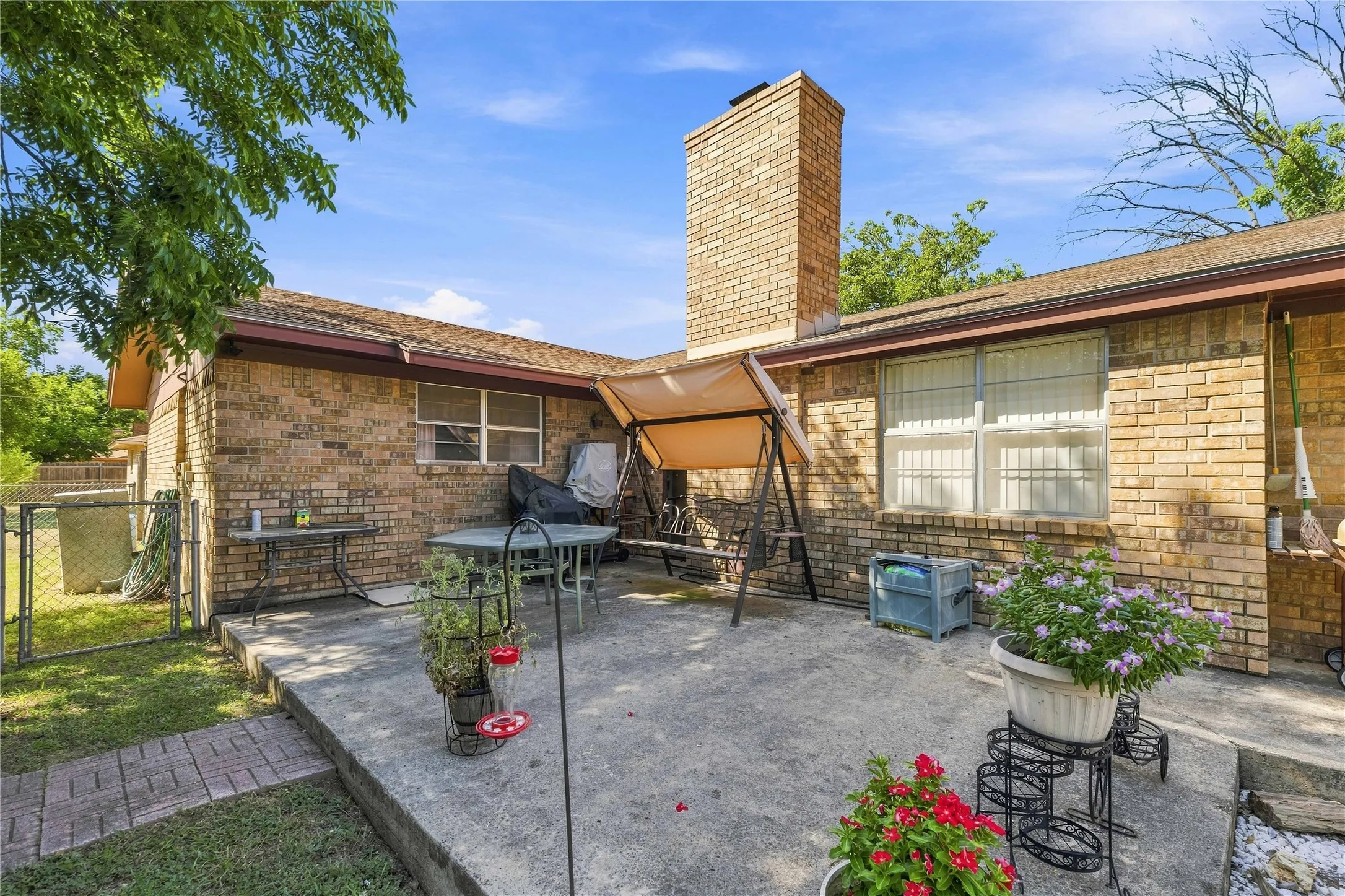 Single Family Residence For Sale in Brown County , 4309 9th Street, Brownwood, Texas 76801, 4 Bedrooms, 2 Bathrooms, Garage spaces, 1,922 Sqft, built in 1971, Price $239,900, mls#21351130, Real Estate Agent in Brownwood, Homes For Sale in Brown county, Homes For Sale in Brownwood, Realtor in Brownwood Texas, Real Estate Brokerage Independent Realty Texas, Luminita Cordes Realtor