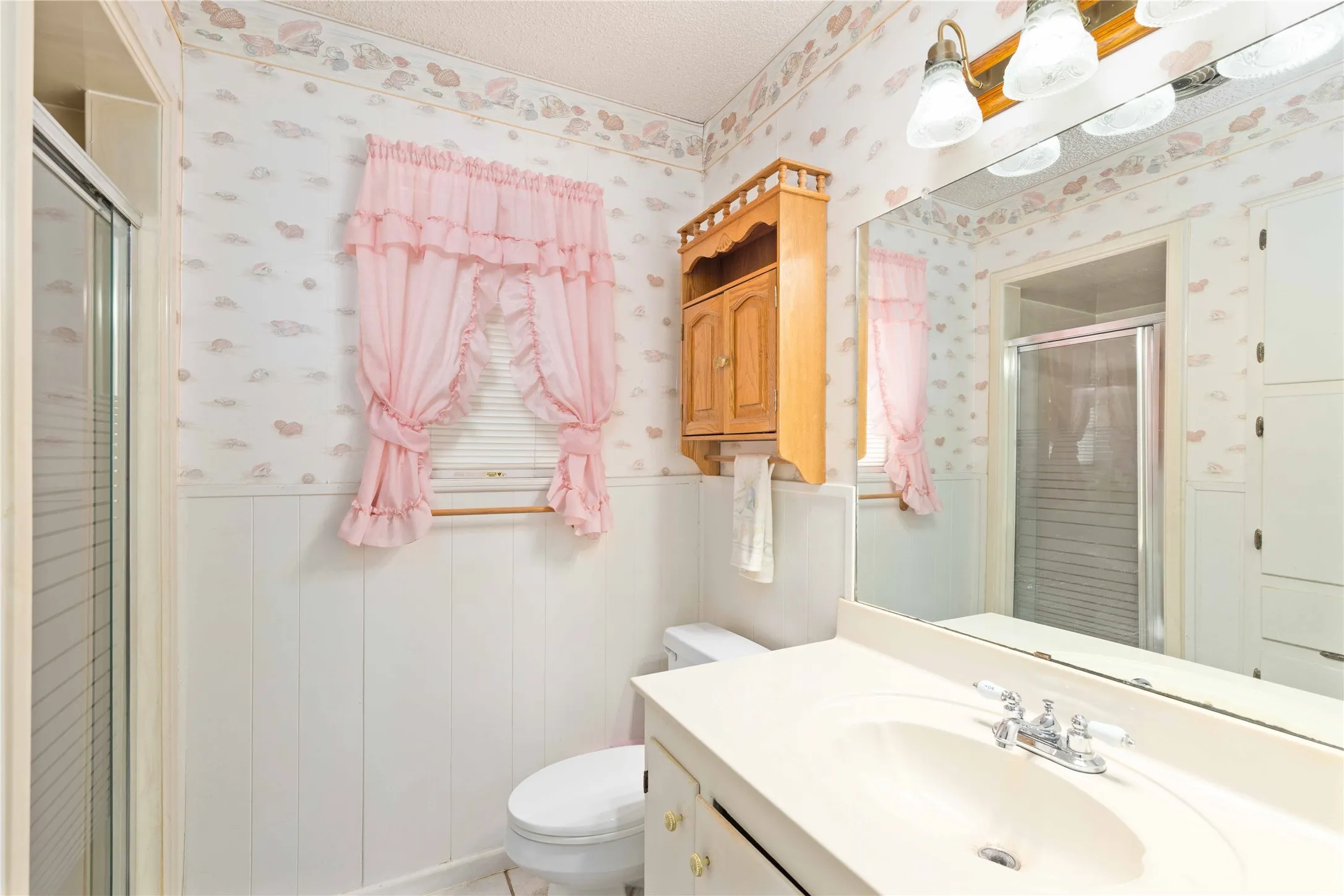 Single Family Residence For Sale in Brown County , 4309 9th Street, Brownwood, Texas 76801, 4 Bedrooms, 2 Bathrooms, Garage spaces, 1,922 Sqft, built in 1971, Price $239,900, mls#21351130, Real Estate Agent in Brownwood, Homes For Sale in Brown county, Homes For Sale in Brownwood, Realtor in Brownwood Texas, Real Estate Brokerage Independent Realty Texas, Luminita Cordes Realtor