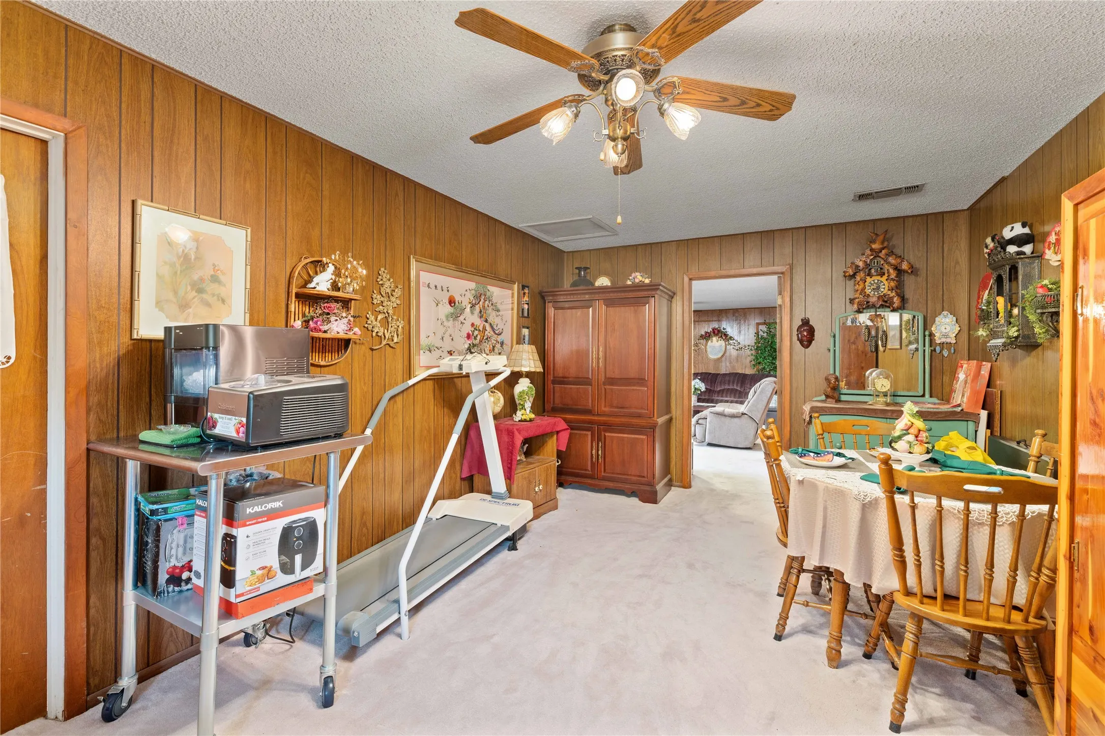 Single Family Residence For Sale in Brown County , 4309 9th Street, Brownwood, Texas 76801, 4 Bedrooms, 2 Bathrooms, Garage spaces, 1,922 Sqft, built in 1971, Price $239,900, mls#21351130, Real Estate Agent in Brownwood, Homes For Sale in Brown county, Homes For Sale in Brownwood, Realtor in Brownwood Texas, Real Estate Brokerage Independent Realty Texas, Luminita Cordes Realtor