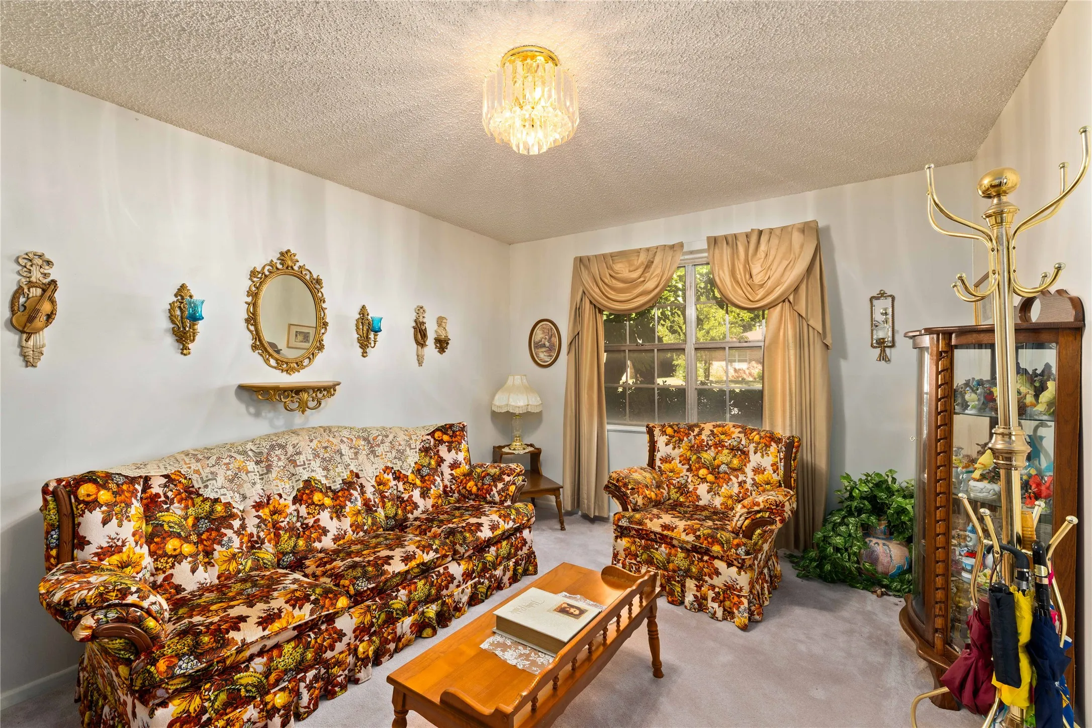 Single Family Residence For Sale in Brown County , 4309 9th Street, Brownwood, Texas 76801, 4 Bedrooms, 2 Bathrooms, Garage spaces, 1,922 Sqft, built in 1971, Price $239,900, mls#21351130, Real Estate Agent in Brownwood, Homes For Sale in Brown county, Homes For Sale in Brownwood, Realtor in Brownwood Texas, Real Estate Brokerage Independent Realty Texas, Luminita Cordes Realtor