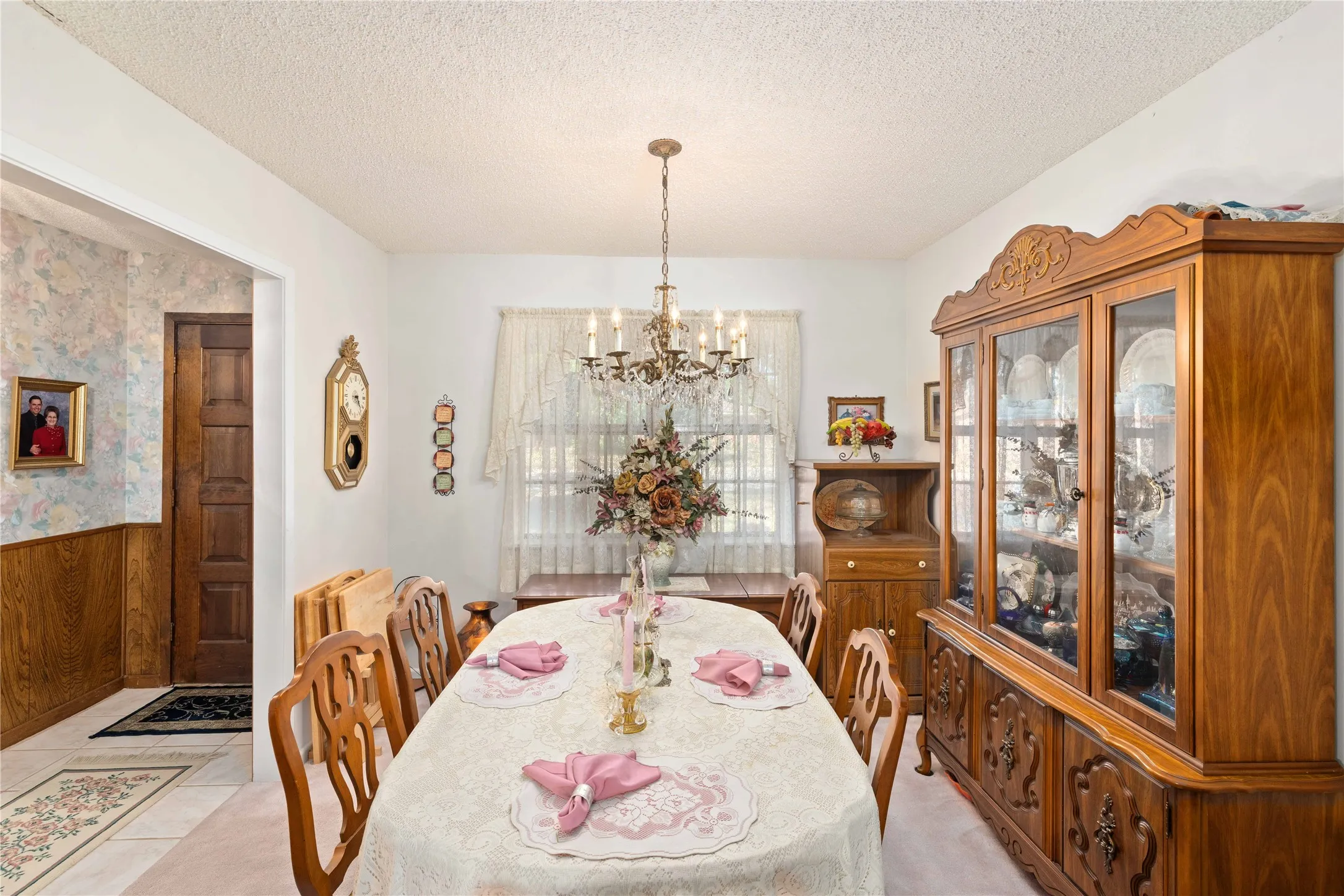 Single Family Residence For Sale in Brown County , 4309 9th Street, Brownwood, Texas 76801, 4 Bedrooms, 2 Bathrooms, Garage spaces, 1,922 Sqft, built in 1971, Price $239,900, mls#21351130, Real Estate Agent in Brownwood, Homes For Sale in Brown county, Homes For Sale in Brownwood, Realtor in Brownwood Texas, Real Estate Brokerage Independent Realty Texas, Luminita Cordes Realtor