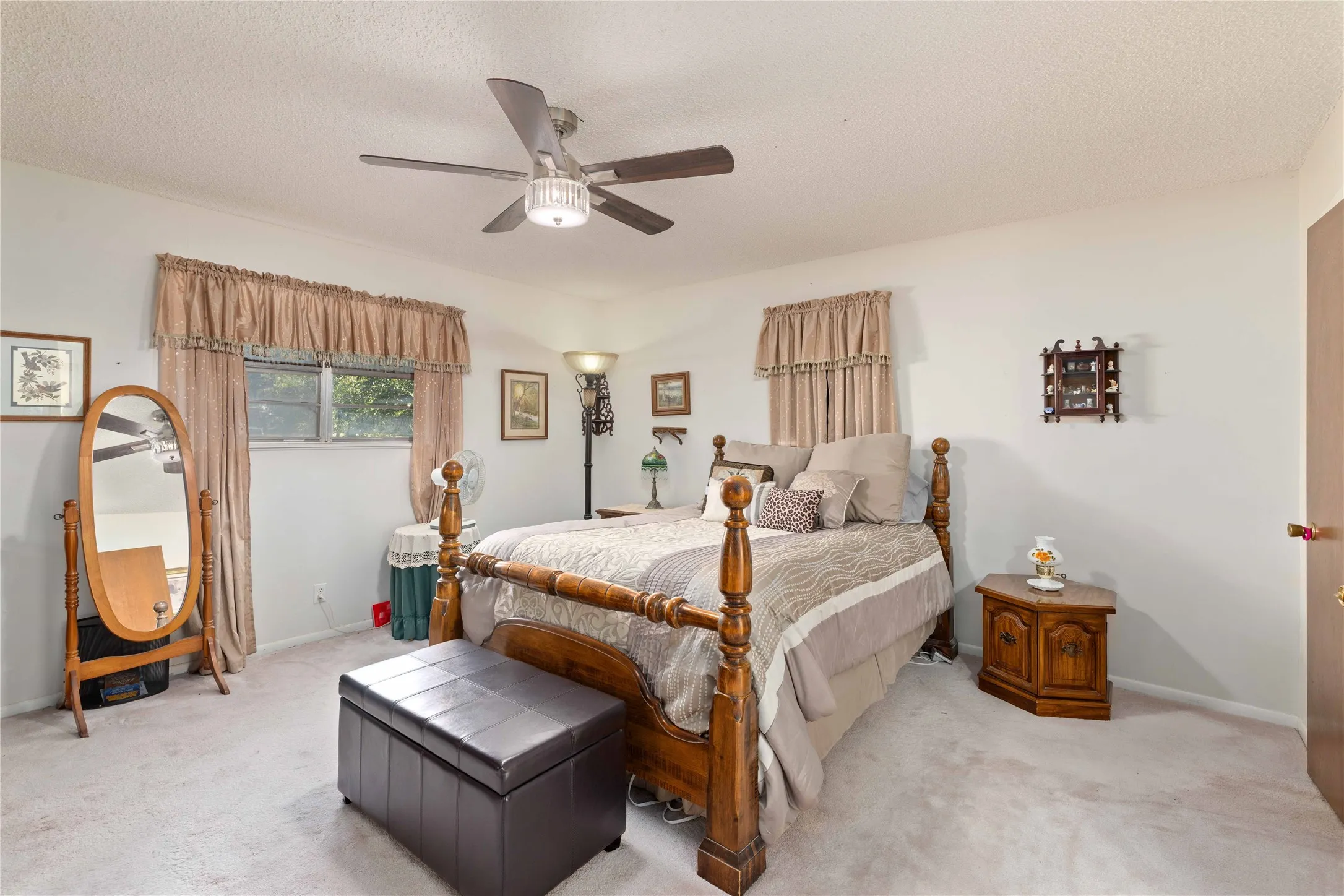 Single Family Residence For Sale in Brown County , 4309 9th Street, Brownwood, Texas 76801, 4 Bedrooms, 2 Bathrooms, Garage spaces, 1,922 Sqft, built in 1971, Price $239,900, mls#21351130, Real Estate Agent in Brownwood, Homes For Sale in Brown county, Homes For Sale in Brownwood, Realtor in Brownwood Texas, Real Estate Brokerage Independent Realty Texas, Luminita Cordes Realtor