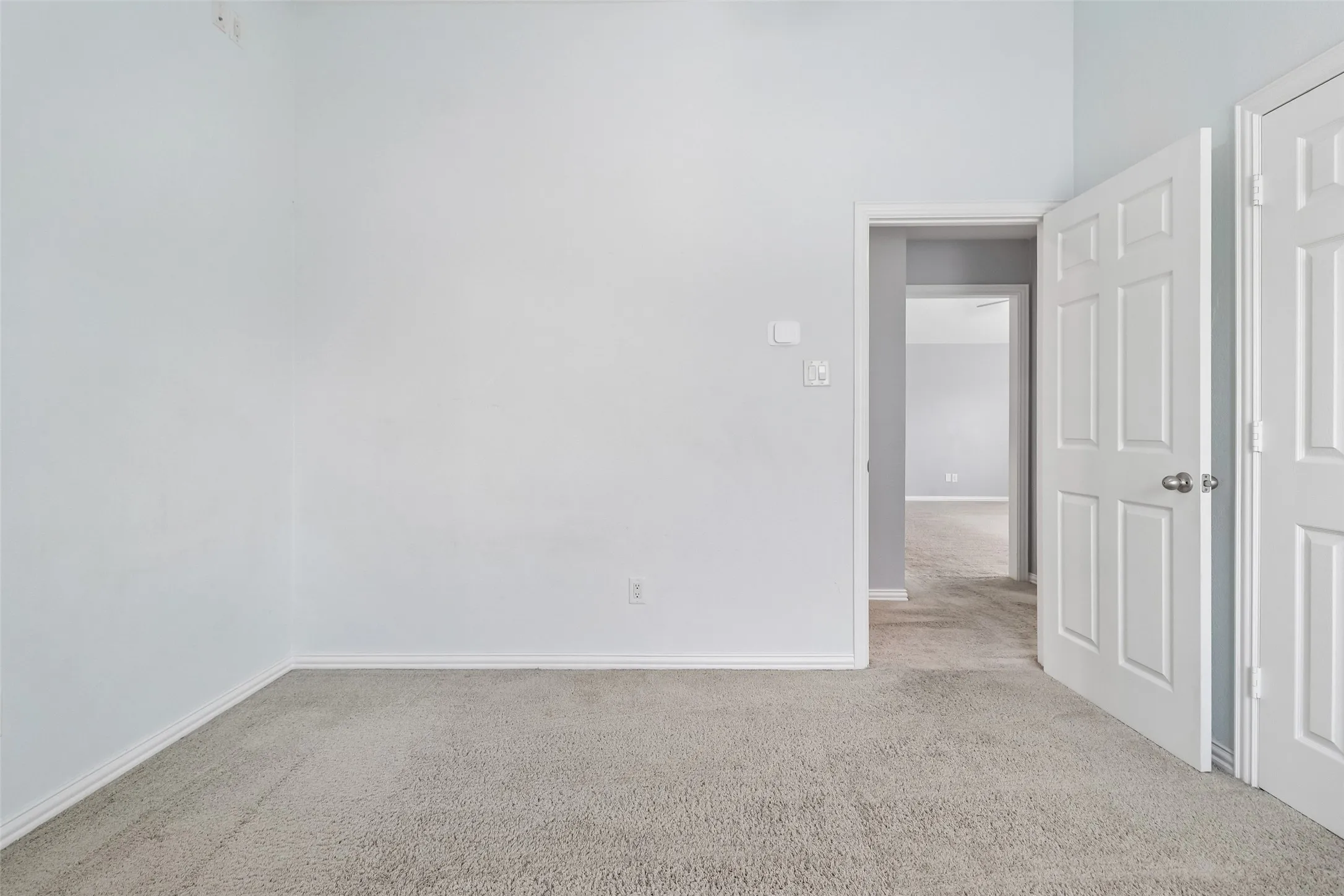 Single Family Residence For Sale in Tarrant County , 9601 Brazendine Drive, Fort Worth, Texas 76244, 4 Bedroom, 4 Bathroom, 2 Garage spaces, 3,834 Sqft, built in 2005, mls#21350377, Real Estate Agent in Fort Worth, Homes For Sale in Tarrant county, Homes For Sale in Fort Worth, Realtor in Fort Worth Texas, Real Estate Brokerage Independent Realty Texas, Luminita Cordes Realtor