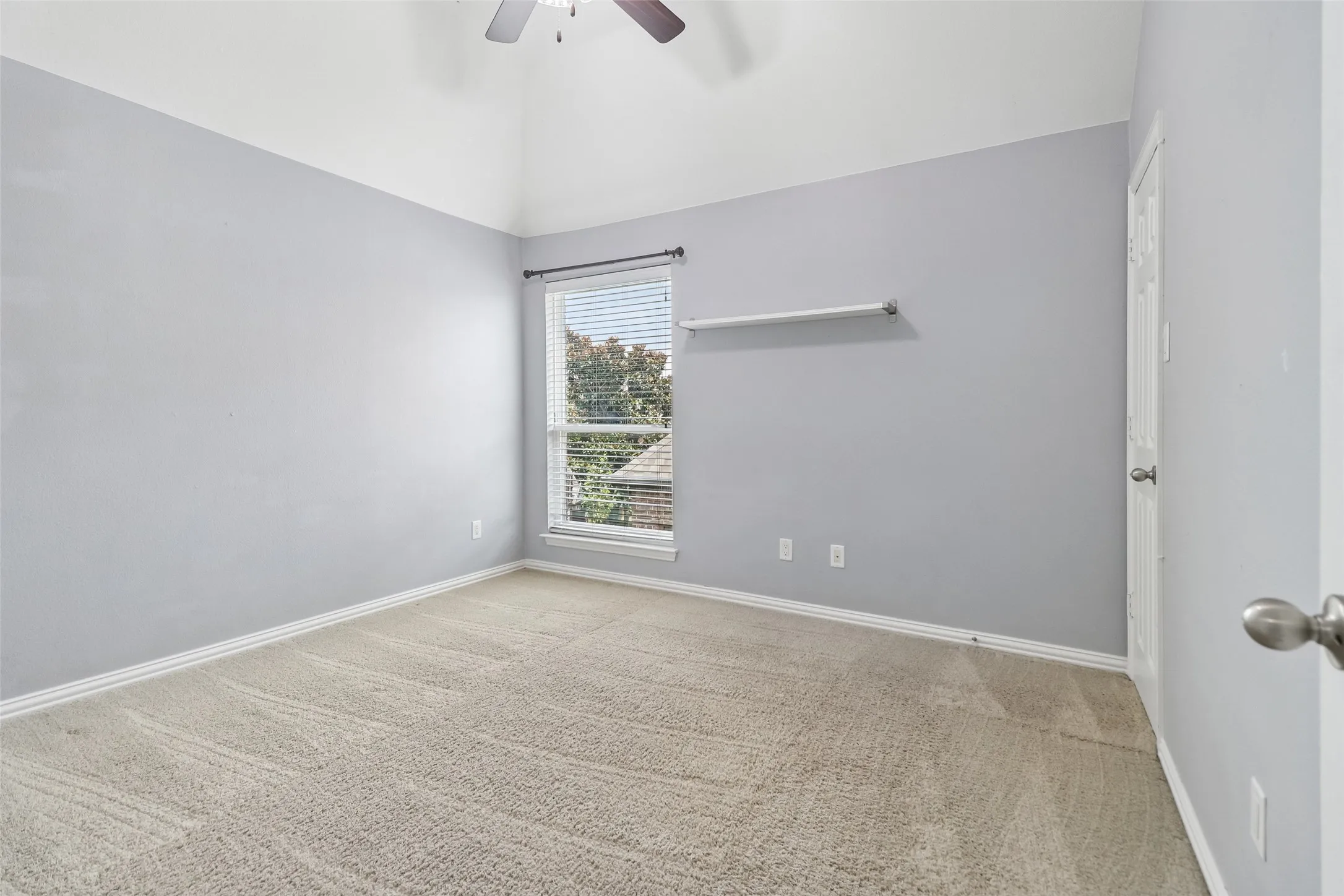 Single Family Residence For Sale in Tarrant County , 9601 Brazendine Drive, Fort Worth, Texas 76244, 4 Bedroom, 4 Bathroom, 2 Garage spaces, 3,834 Sqft, built in 2005, mls#21350377, Real Estate Agent in Fort Worth, Homes For Sale in Tarrant county, Homes For Sale in Fort Worth, Realtor in Fort Worth Texas, Real Estate Brokerage Independent Realty Texas, Luminita Cordes Realtor