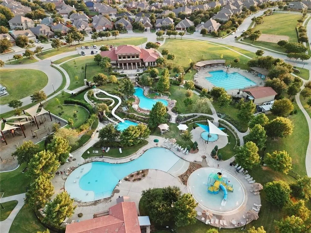 Single Family Residence For Sale in Tarrant County , 9601 Brazendine Drive, Fort Worth, Texas 76244, 4 Bedroom, 4 Bathroom, 2 Garage spaces, 3,834 Sqft, built in 2005, mls#21350377, Real Estate Agent in Fort Worth, Homes For Sale in Tarrant county, Homes For Sale in Fort Worth, Realtor in Fort Worth Texas, Real Estate Brokerage Independent Realty Texas, Luminita Cordes Realtor