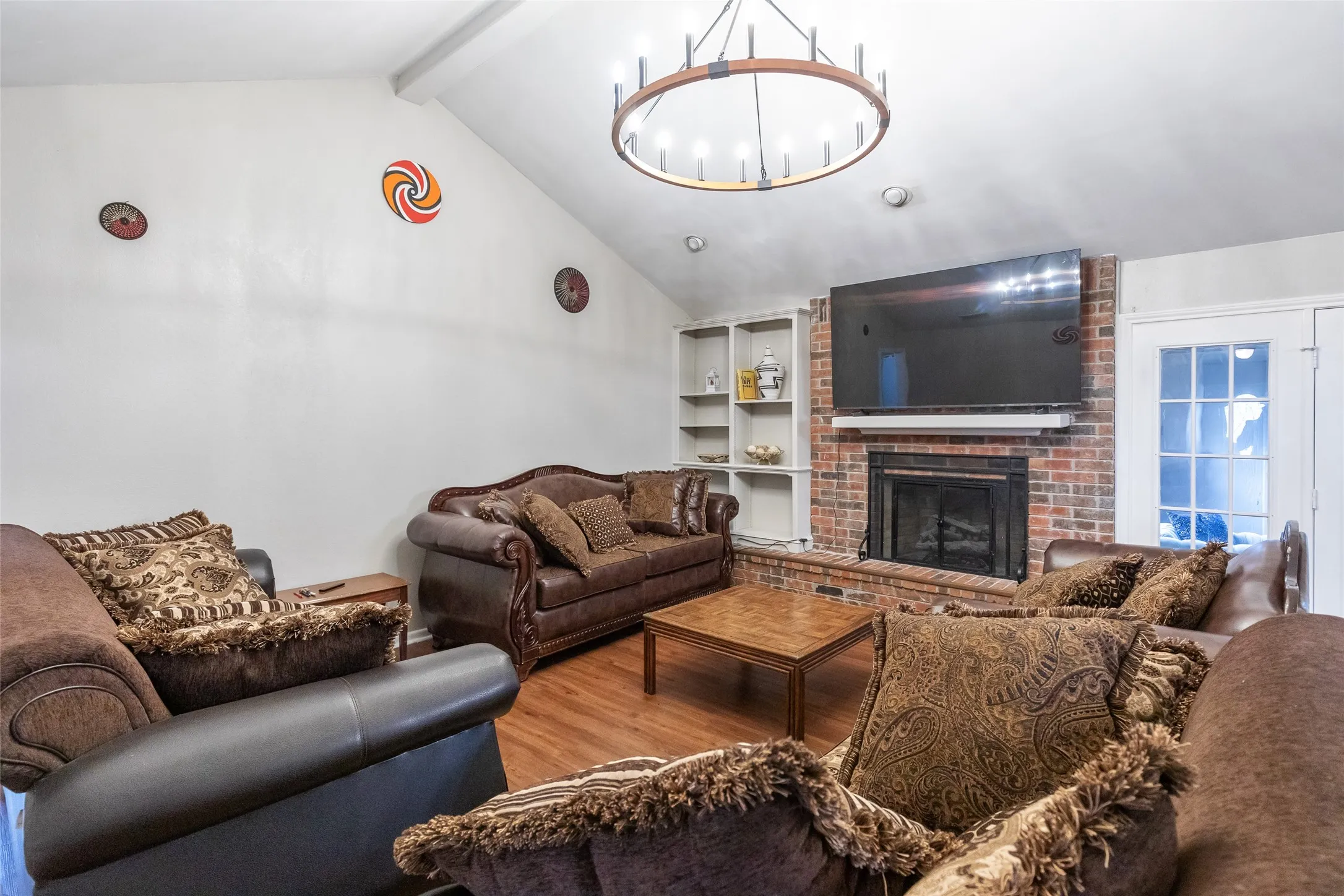 Single Family Residence For Rent in Taylor County , 857 Chaucer Drive, Abilene, Texas 79602, 5 Bedroom, 2 Bathroom, 2 Garage spaces, 2,044 Sqft, built in 1986, mls#21348776, Real Estate Agent in Abilene, Homes For Rent in Taylor county, Homes For Rent in Abilene, Realtor in Abilene Texas, Real Estate Brokerage Independent Realty Texas, Luminita Cordes Realtor