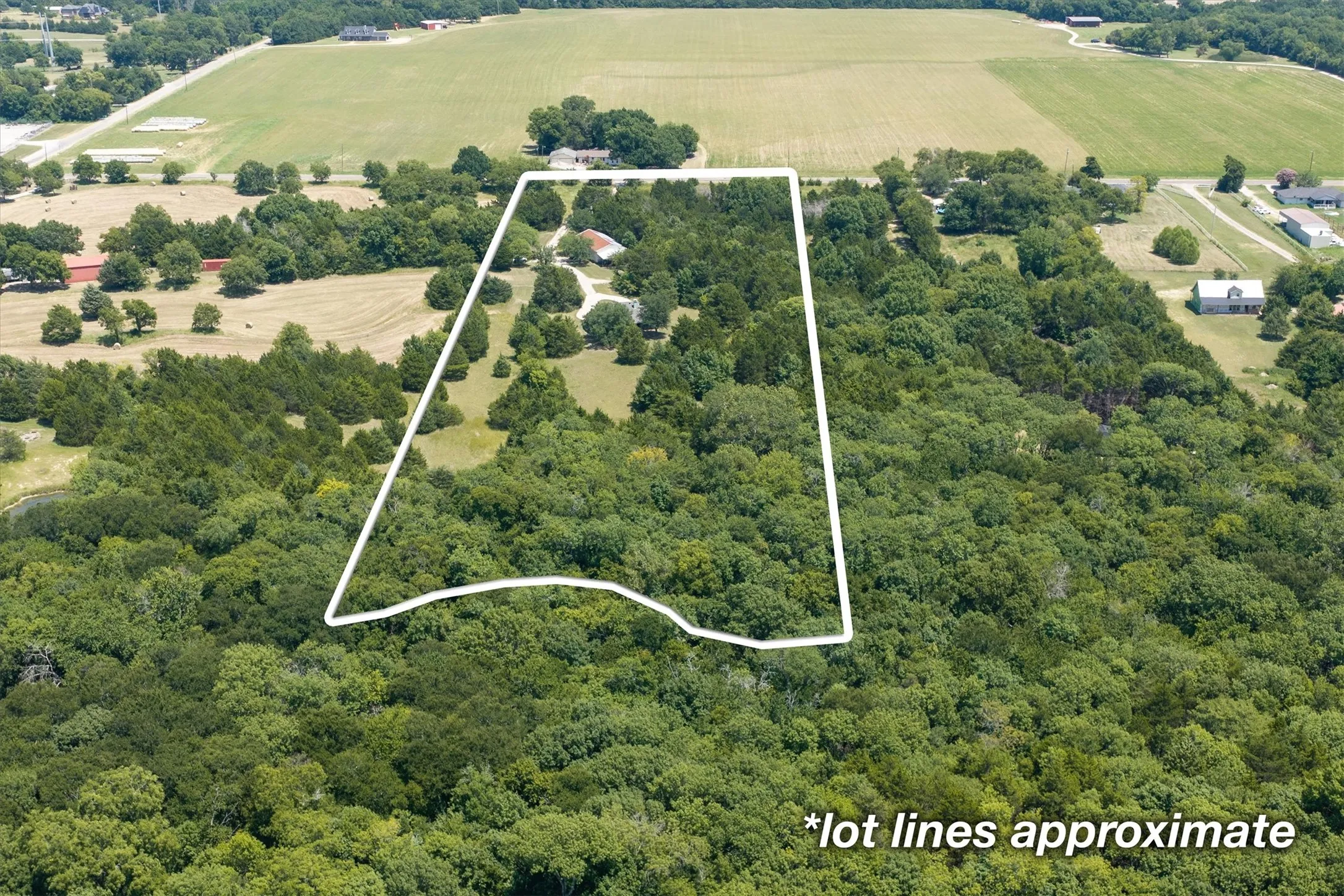 Single Family Residence For Sale in Collin County , 1625 County Road 561, Princeton, Texas 75407, 3 Bedrooms, 3 Bathrooms, Garage spaces, 1,666 Sqft, built in 1994, Price $945,000, mls#21349507, Real Estate Agent in Princeton, Homes For Sale in Collin county, Homes For Sale in Princeton, Realtor in Princeton Texas, Real Estate Brokerage Independent Realty Texas, Luminita Cordes Realtor