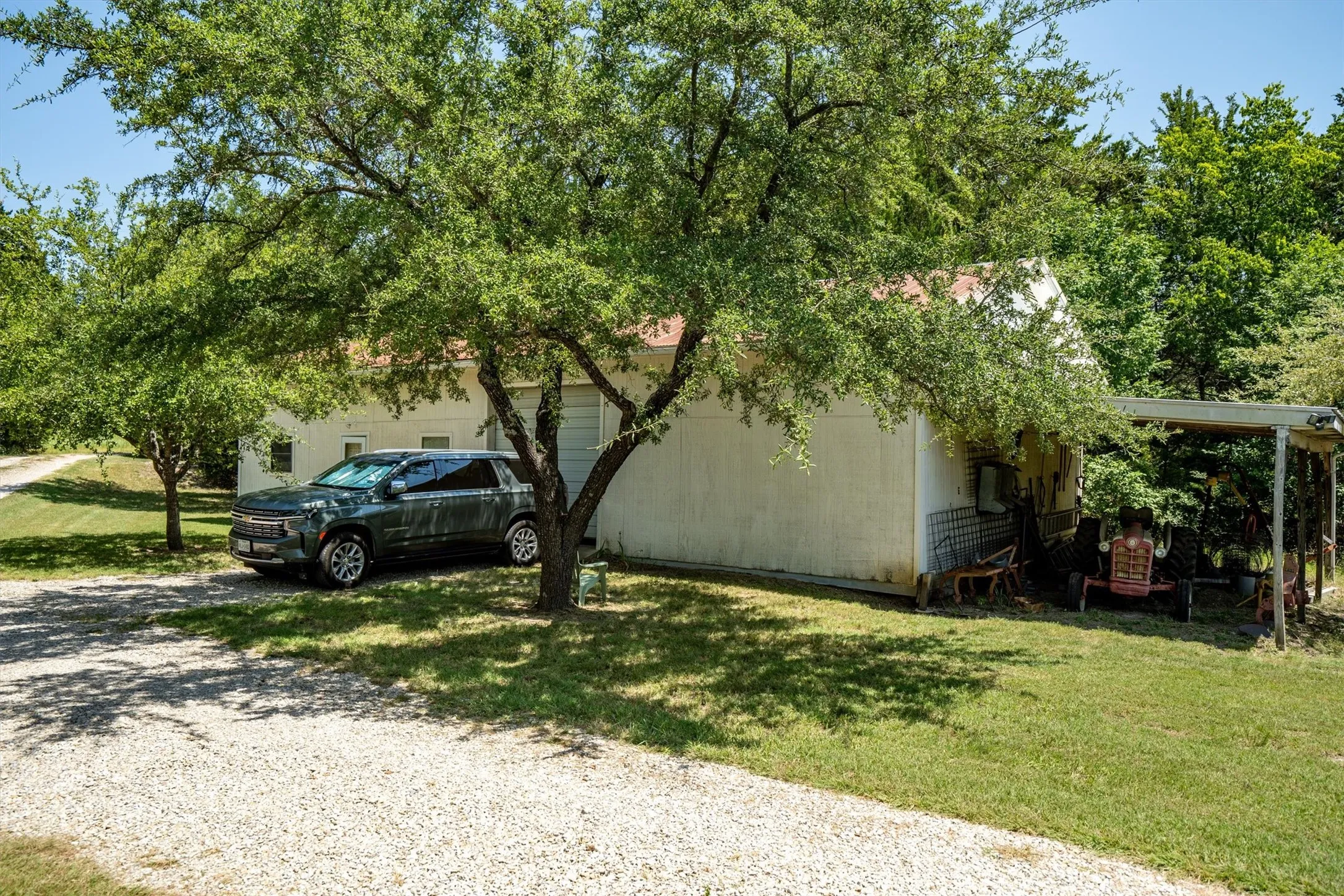 Single Family Residence For Sale in Collin County , 1625 County Road 561, Princeton, Texas 75407, 3 Bedrooms, 3 Bathrooms, Garage spaces, 1,666 Sqft, built in 1994, Price $945,000, mls#21349507, Real Estate Agent in Princeton, Homes For Sale in Collin county, Homes For Sale in Princeton, Realtor in Princeton Texas, Real Estate Brokerage Independent Realty Texas, Luminita Cordes Realtor