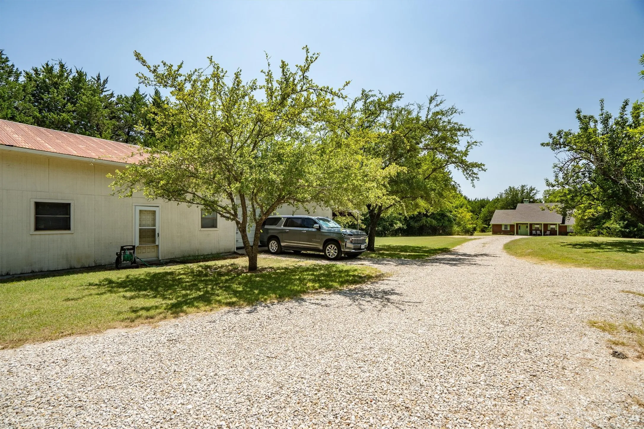 Single Family Residence For Sale in Collin County , 1625 County Road 561, Princeton, Texas 75407, 3 Bedrooms, 3 Bathrooms, Garage spaces, 1,666 Sqft, built in 1994, Price $945,000, mls#21349507, Real Estate Agent in Princeton, Homes For Sale in Collin county, Homes For Sale in Princeton, Realtor in Princeton Texas, Real Estate Brokerage Independent Realty Texas, Luminita Cordes Realtor
