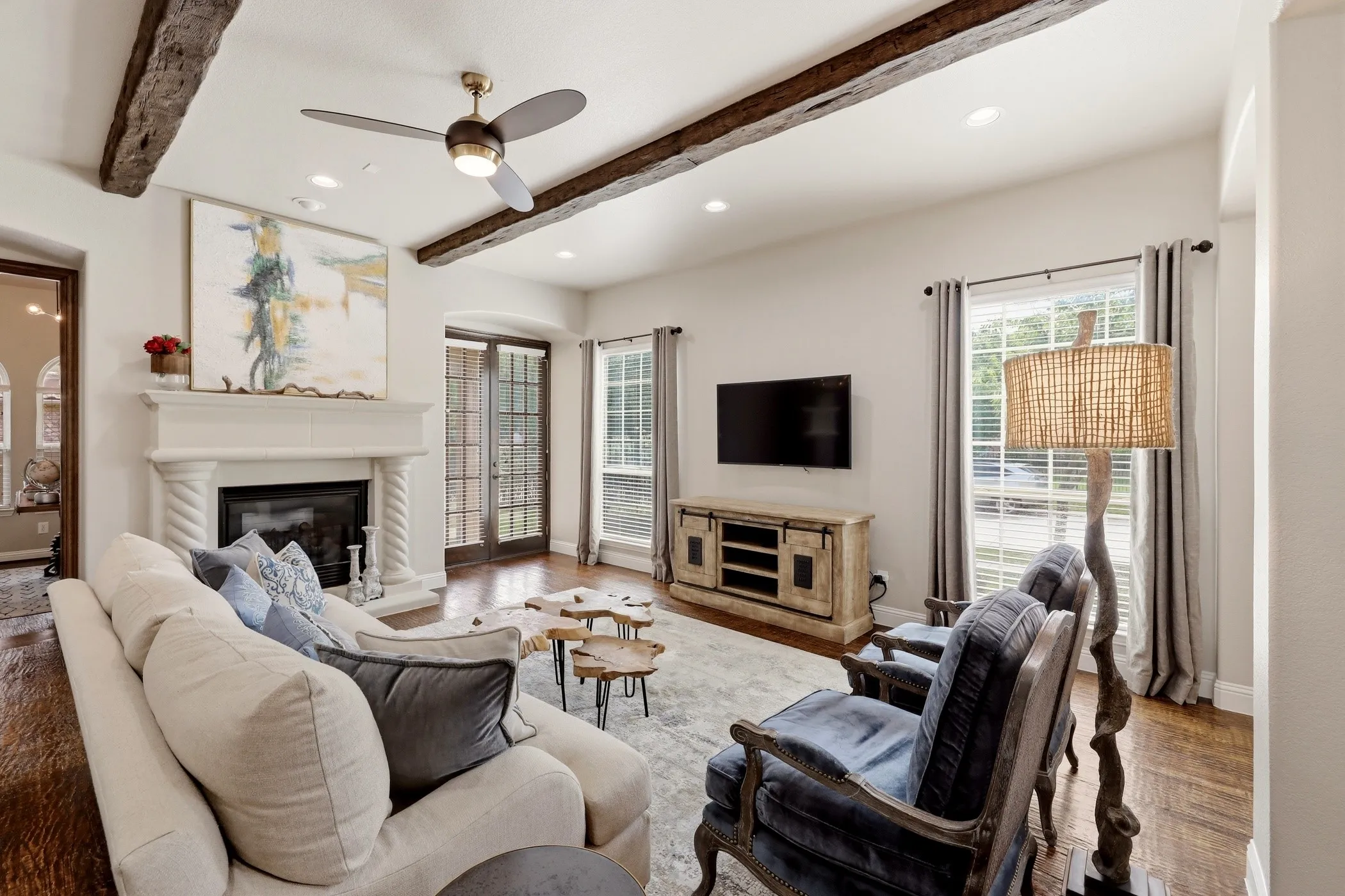 Single Family Residence For Sale in Dallas County , 1616 Camino Lago, Irving, Texas 75039, 4 Bedroom, 4 Bathroom, 2 Garage spaces, 3,800 Sqft, built in 2008, mls#21350972, Real Estate Agent in Irving, Homes For Sale in Dallas county, Homes For Sale in Irving, Realtor in Irving Texas, Real Estate Brokerage Independent Realty Texas, Luminita Cordes Realtor