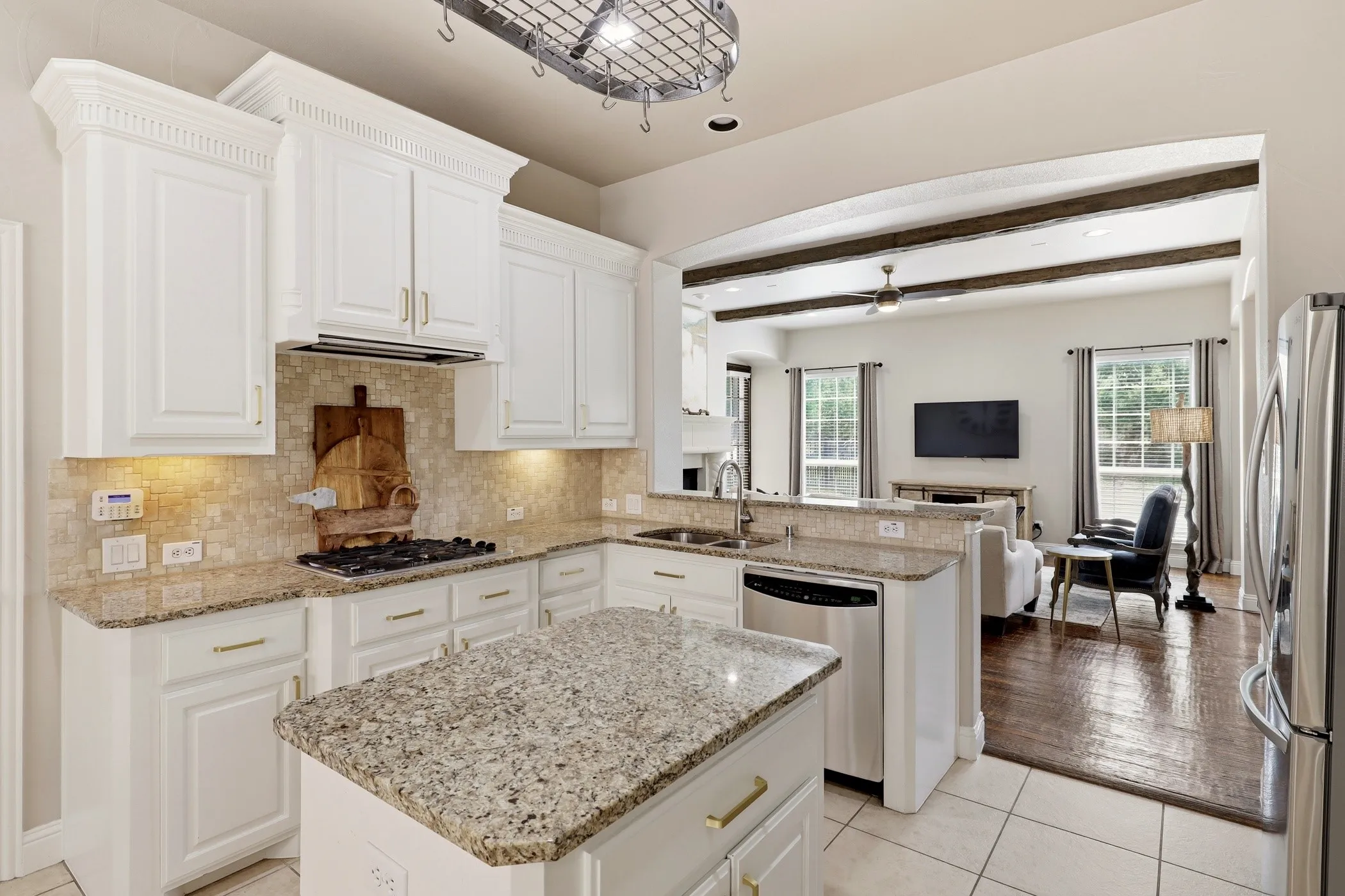 Single Family Residence For Sale in Dallas County , 1616 Camino Lago, Irving, Texas 75039, 4 Bedroom, 4 Bathroom, 2 Garage spaces, 3,800 Sqft, built in 2008, mls#21350972, Real Estate Agent in Irving, Homes For Sale in Dallas county, Homes For Sale in Irving, Realtor in Irving Texas, Real Estate Brokerage Independent Realty Texas, Luminita Cordes Realtor