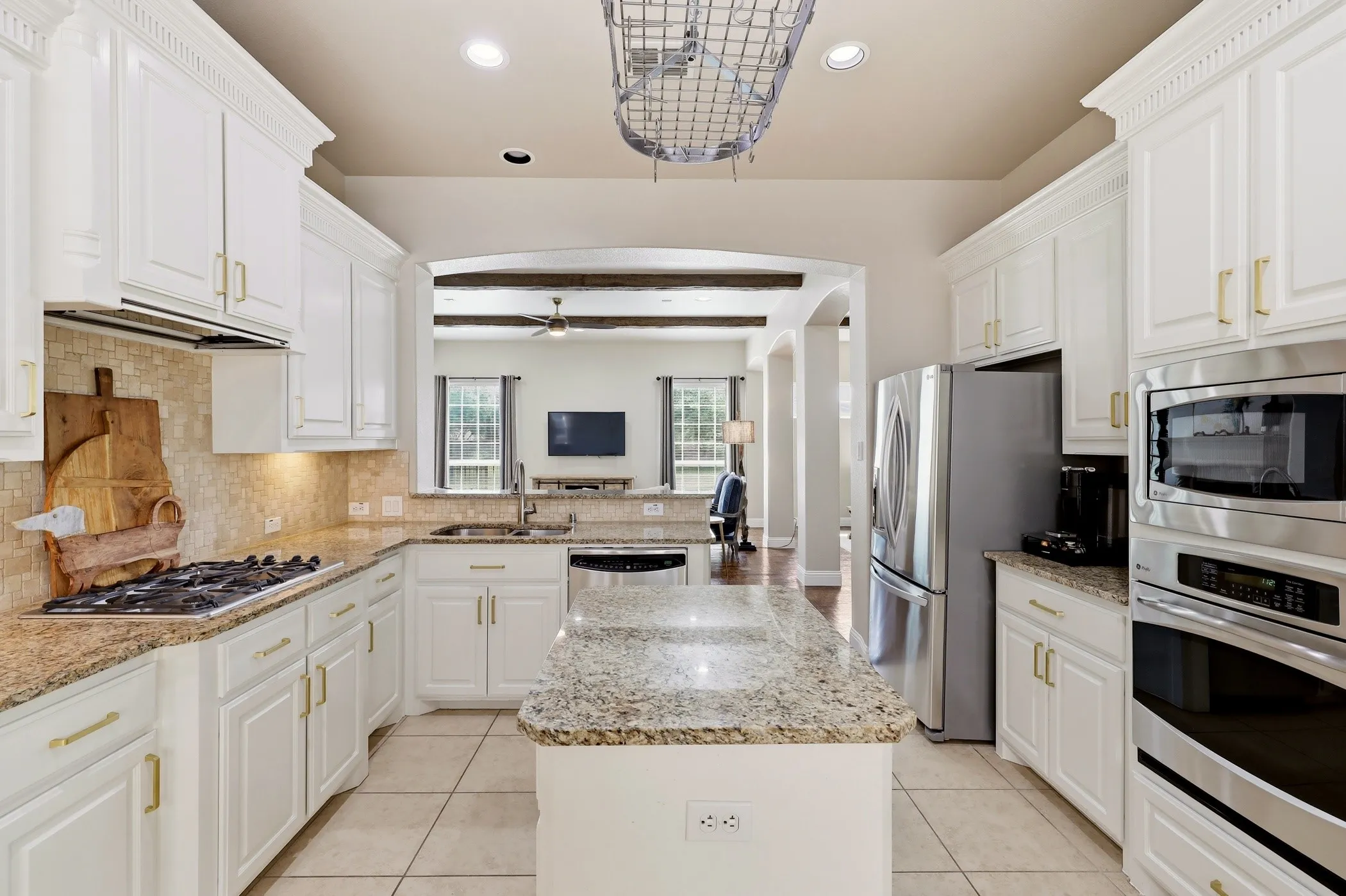 Single Family Residence For Sale in Dallas County , 1616 Camino Lago, Irving, Texas 75039, 4 Bedroom, 4 Bathroom, 2 Garage spaces, 3,800 Sqft, built in 2008, mls#21350972, Real Estate Agent in Irving, Homes For Sale in Dallas county, Homes For Sale in Irving, Realtor in Irving Texas, Real Estate Brokerage Independent Realty Texas, Luminita Cordes Realtor