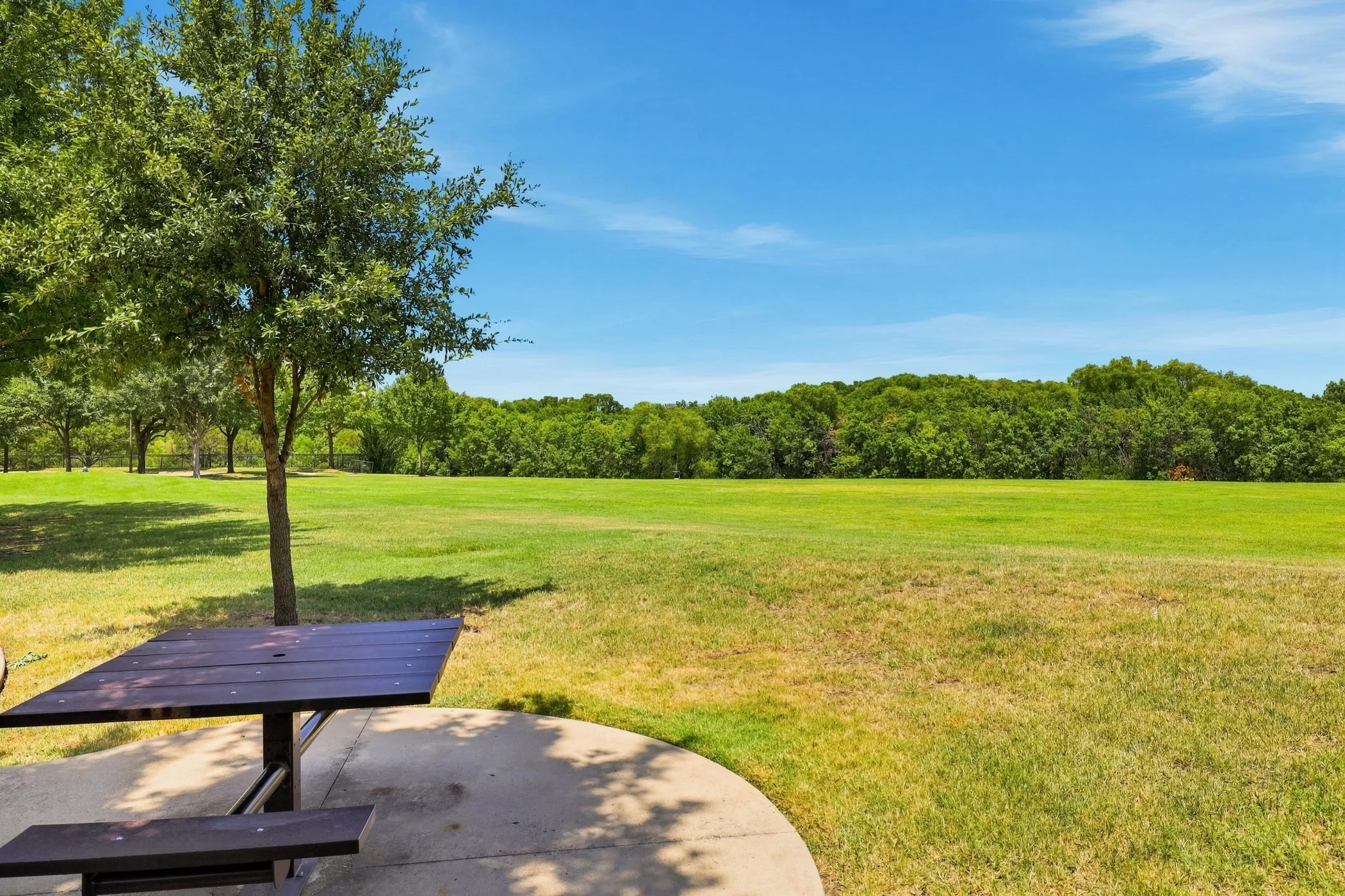 Single Family Residence For Sale in Dallas County , 1616 Camino Lago, Irving, Texas 75039, 4 Bedroom, 4 Bathroom, 2 Garage spaces, 3,800 Sqft, built in 2008, mls#21350972, Real Estate Agent in Irving, Homes For Sale in Dallas county, Homes For Sale in Irving, Realtor in Irving Texas, Real Estate Brokerage Independent Realty Texas, Luminita Cordes Realtor