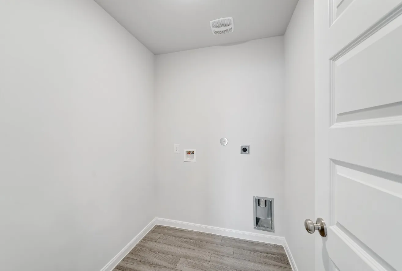 Single Family Residence For Sale in Smith County , 2557 Border Avenue, Tyler, Texas 75702, 3 Bedroom, 2 Bathroom, Garage spaces, 1,033 Sqft, built in 2026, mls#21351131, Real Estate Agent in Tyler, Homes For Sale in Smith county, Homes For Sale in Tyler, Realtor in Tyler Texas, Real Estate Brokerage Independent Realty Texas, Luminita Cordes Realtor