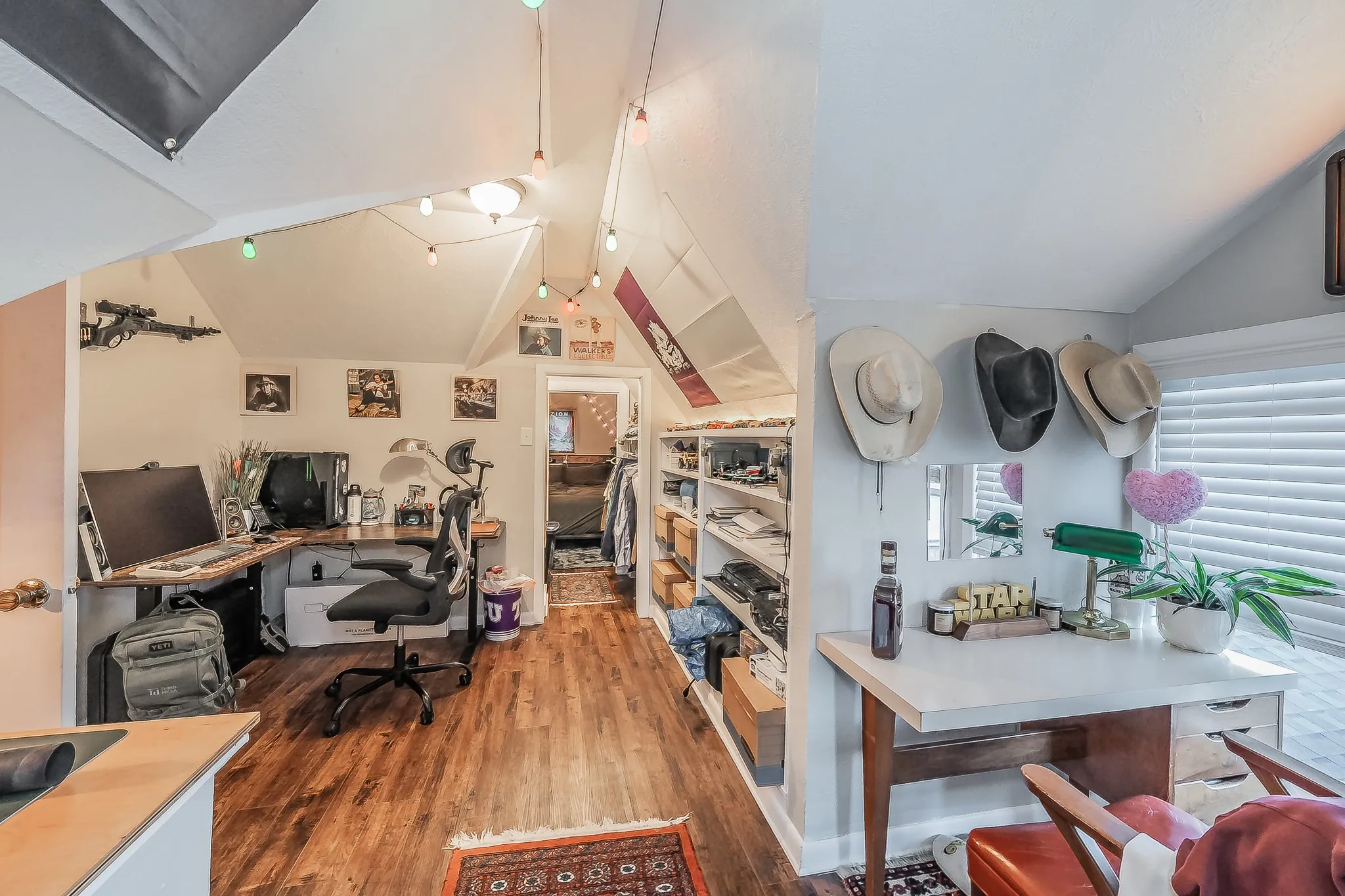 Single Family Residence For Sale in Tarrant County , 3257 Greene Avenue, Fort Worth, Texas 76109, 3 Bedroom, 2 Bathroom, 3 Garage spaces, 2,224 Sqft, built in 1932, Price $621,500, mls#21349198, Real Estate Agent in Fort Worth, Homes For Sale in Tarrant county, Homes For Sale in Fort Worth, Realtor in Fort Worth Texas, Real Estate Brokerage Independent Realty Texas, Luminita Cordes Realtor