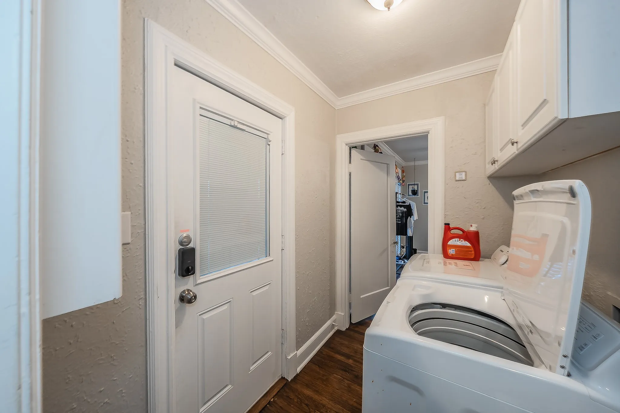 Single Family Residence For Sale in Tarrant County , 3257 Greene Avenue, Fort Worth, Texas 76109, 3 Bedroom, 2 Bathroom, 3 Garage spaces, 2,224 Sqft, built in 1932, Price $621,500, mls#21349198, Real Estate Agent in Fort Worth, Homes For Sale in Tarrant county, Homes For Sale in Fort Worth, Realtor in Fort Worth Texas, Real Estate Brokerage Independent Realty Texas, Luminita Cordes Realtor