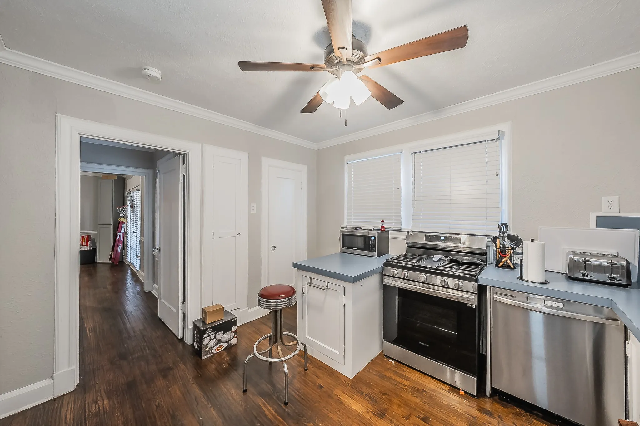 Single Family Residence For Sale in Tarrant County , 3257 Greene Avenue, Fort Worth, Texas 76109, 3 Bedroom, 2 Bathroom, 3 Garage spaces, 2,224 Sqft, built in 1932, Price $621,500, mls#21349198, Real Estate Agent in Fort Worth, Homes For Sale in Tarrant county, Homes For Sale in Fort Worth, Realtor in Fort Worth Texas, Real Estate Brokerage Independent Realty Texas, Luminita Cordes Realtor
