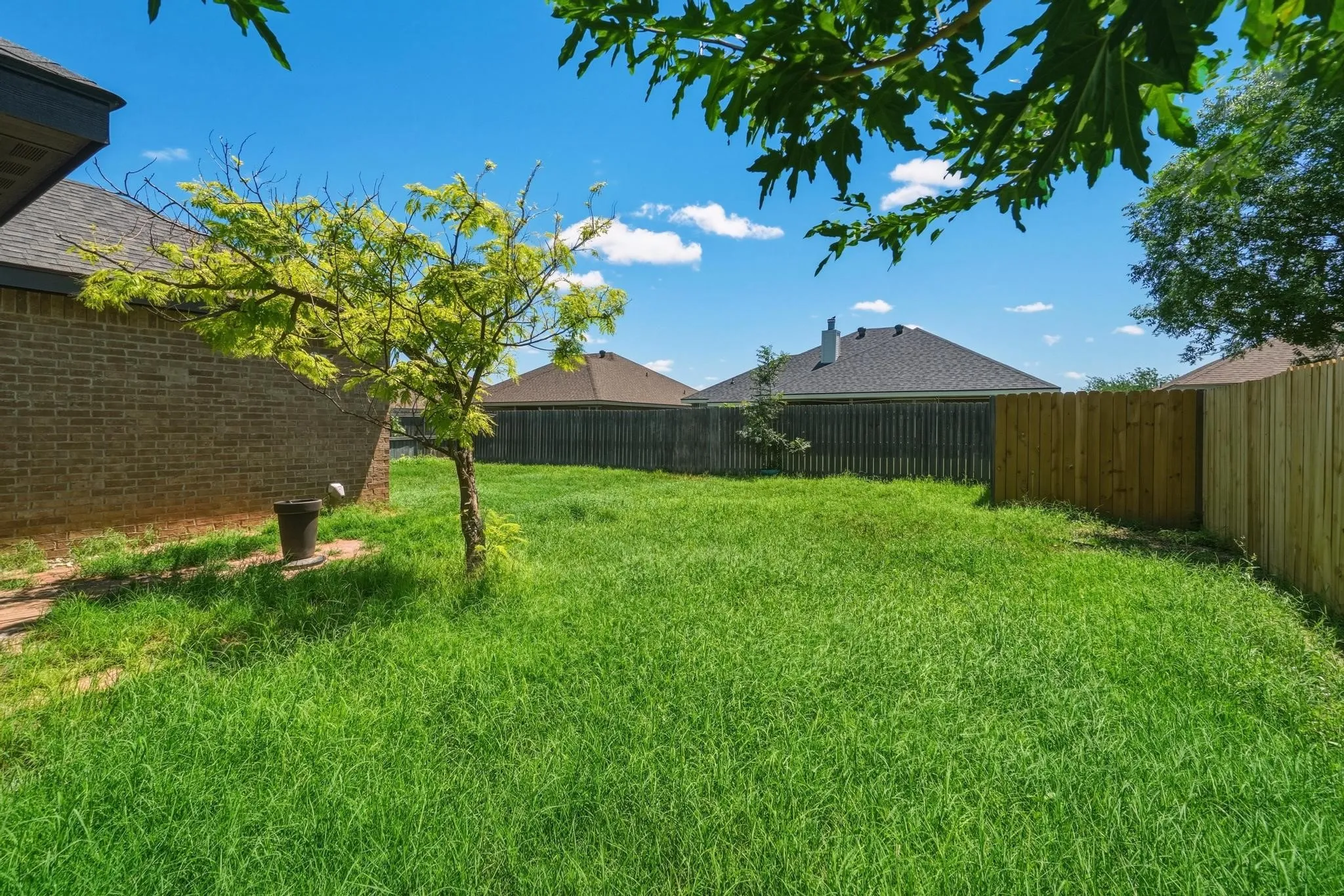 Single Family Residence For Sale in Taylor County , 5117 Spring Creek Road, Abilene, Texas 79602, 3 Bedroom, 2 Bathroom, 2 Garage spaces, 1,518 Sqft, built in 2011, mls#21351144, Real Estate Agent in Abilene, Homes For Sale in Taylor county, Homes For Sale in Abilene, Realtor in Abilene Texas, Real Estate Brokerage Independent Realty Texas, Luminita Cordes Realtor