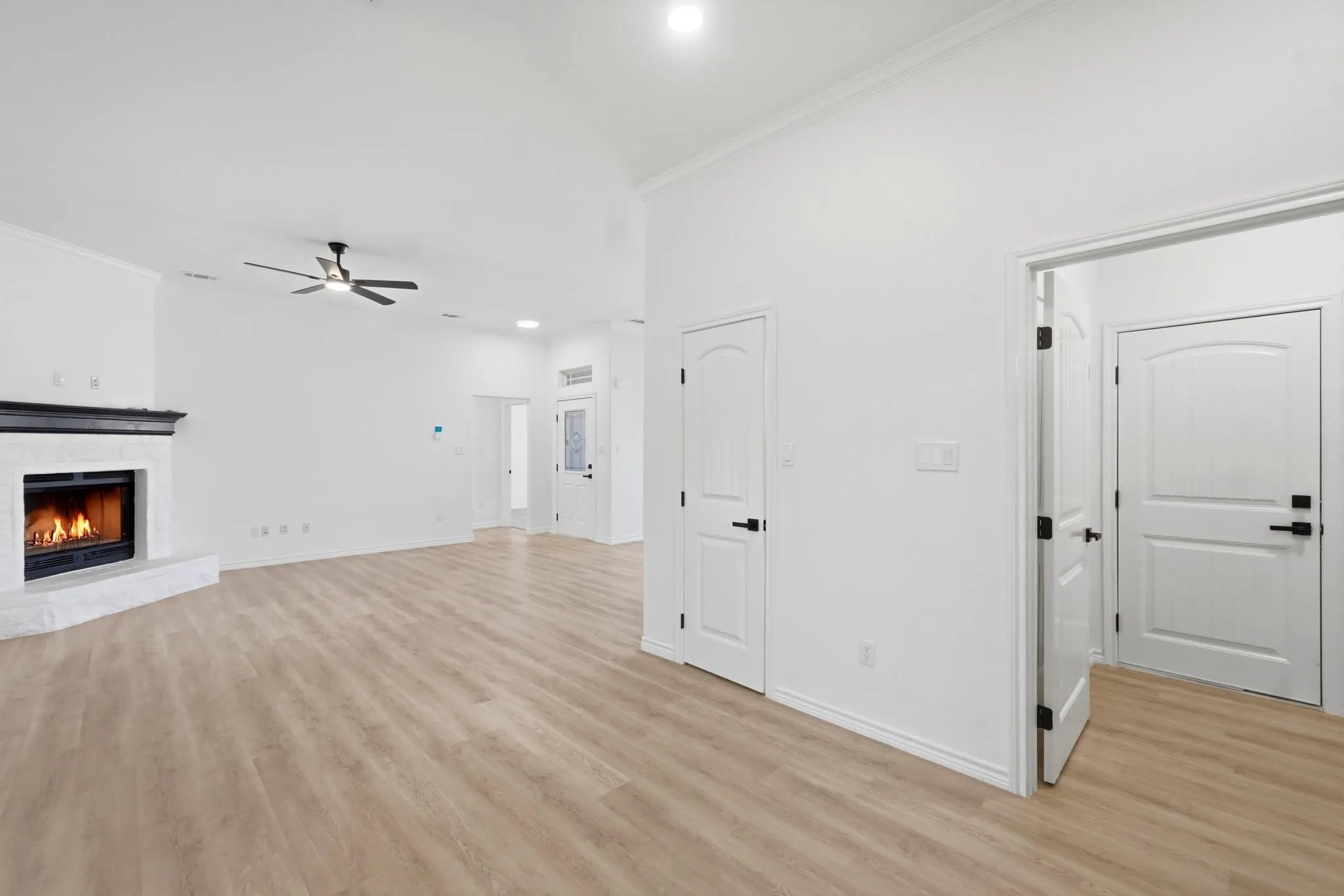 Single Family Residence For Sale in Taylor County , 5117 Spring Creek Road, Abilene, Texas 79602, 3 Bedroom, 2 Bathroom, 2 Garage spaces, 1,518 Sqft, built in 2011, mls#21351144, Real Estate Agent in Abilene, Homes For Sale in Taylor county, Homes For Sale in Abilene, Realtor in Abilene Texas, Real Estate Brokerage Independent Realty Texas, Luminita Cordes Realtor