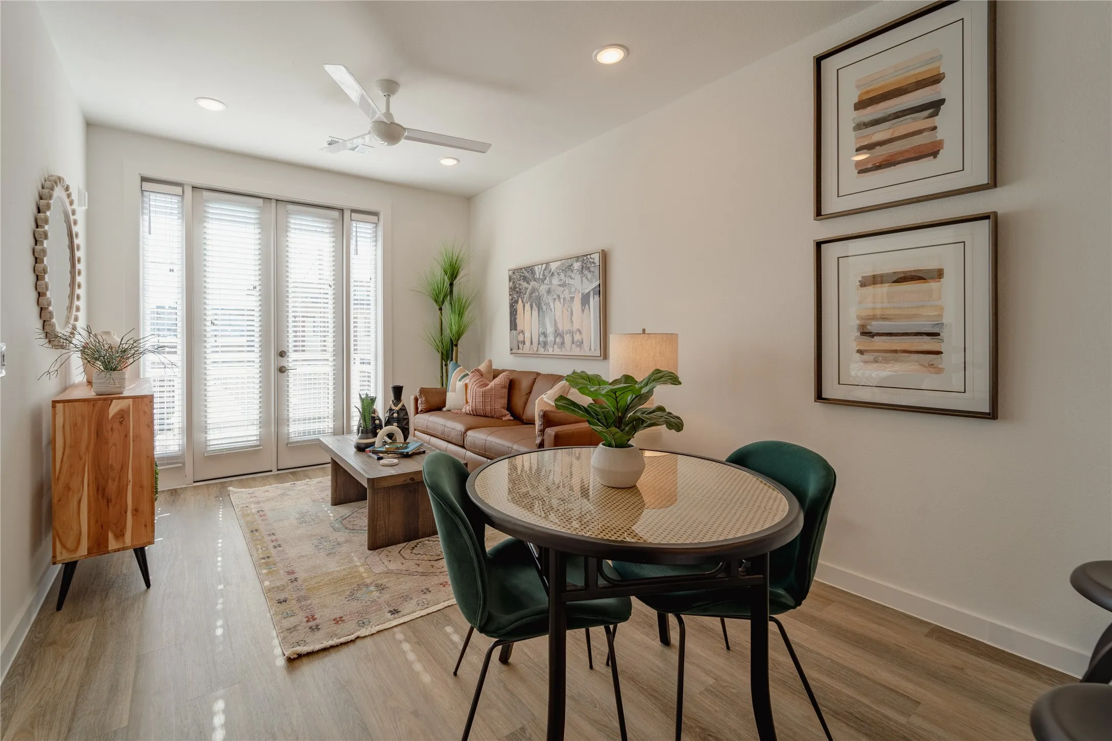 Apartment For Rent in Dallas County , 105 S Bishop Avenue 227-1320, Dallas, Texas 75208, 1 Bedroom, 1 Bathroom, 1 Garage spaces, 599 Sqft, built in 2022, mls#21351147, Real Estate Agent in Dallas, Homes For Rent in Dallas county, Homes For Rent in Dallas, Realtor in Dallas Texas, Real Estate Brokerage Independent Realty Texas, Luminita Cordes Realtor