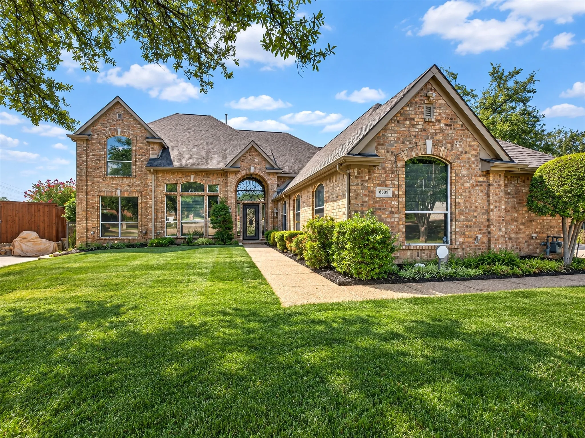 Single Family Residence For Rent in Denton County , 6809 Cedar Ridge Court, Plano, Texas 75093, 5 Bedroom, 4 Bathroom, 3 Garage spaces, 3,306 Sqft, built in 1997, mls#21351150, Real Estate Agent in Plano, Homes For Rent in Denton county, Homes For Rent in Plano, Realtor in Plano Texas, Real Estate Brokerage Independent Realty Texas, Luminita Cordes Realtor