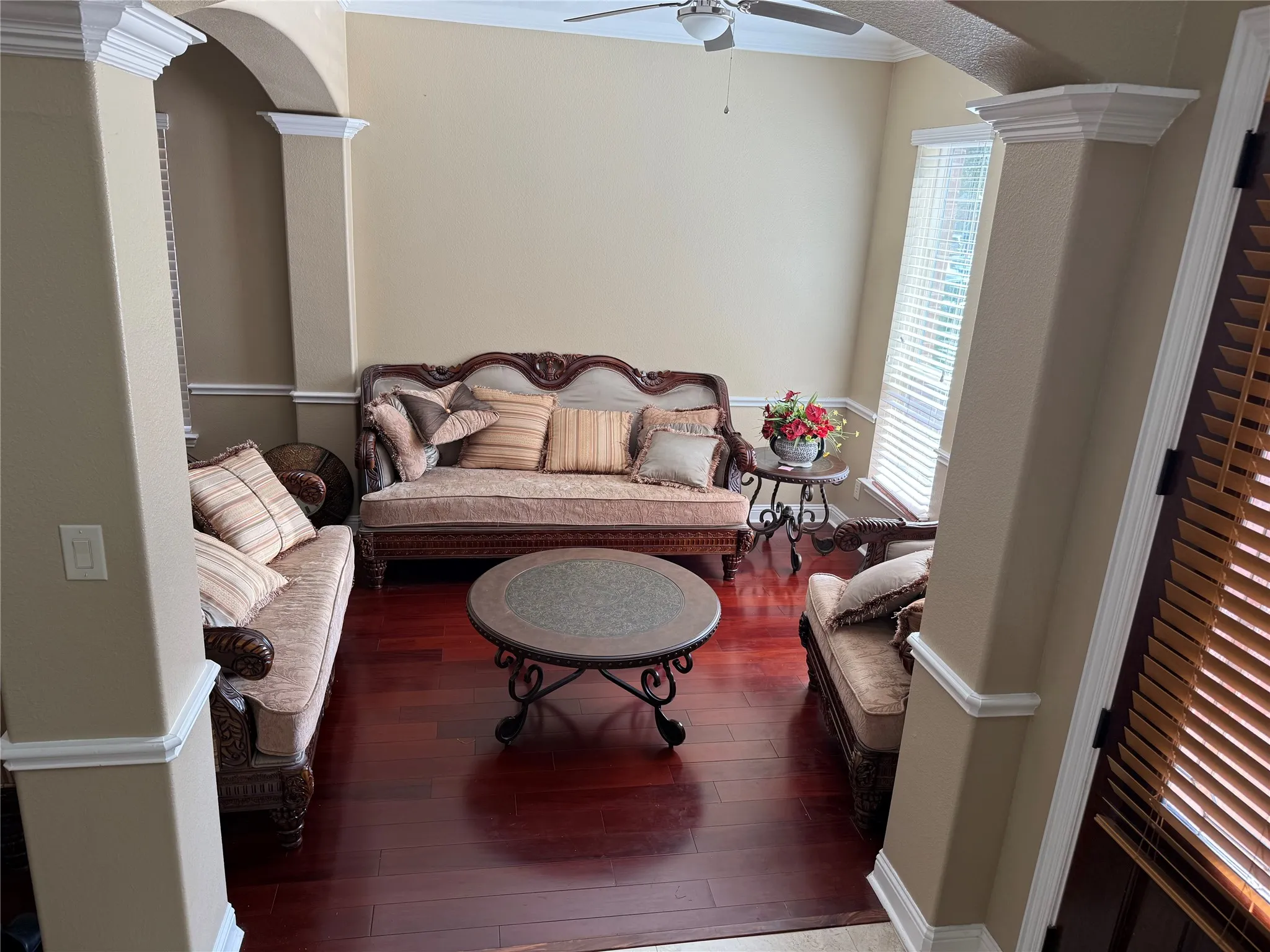 Single Family Residence For Rent in Dallas County , 909 Araf Avenue, Richardson, Texas 75081, 5 Bedroom, 5 Bathroom, 2 Garage spaces, 3,070 Sqft, built in 2009, mls#21348666, Real Estate Agent in Richardson, Homes For Rent in Dallas county, Homes For Rent in Richardson, Realtor in Richardson Texas, Real Estate Brokerage Independent Realty Texas, Luminita Cordes Realtor