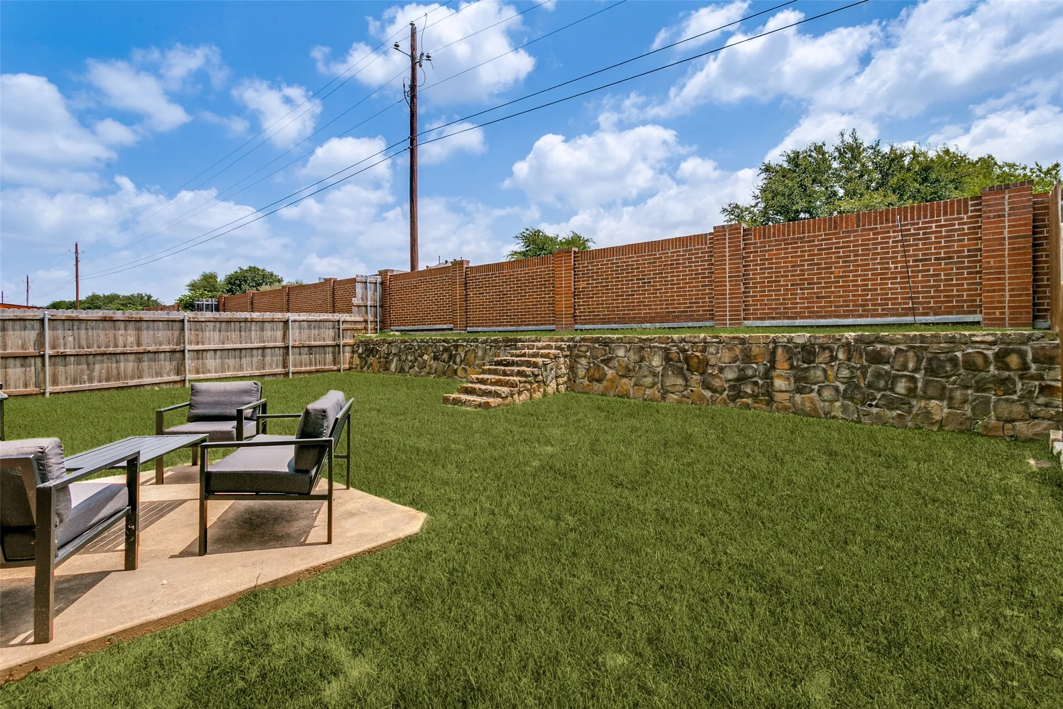 Single Family Residence For Sale in Tarrant County , 8824 Noontide Drive, Fort Worth, Texas 76179, 3 Bedroom, 2 Bathroom, 2 Garage spaces, 1,662 Sqft, built in 2007, mls#21351152, Real Estate Agent in Fort Worth, Homes For Sale in Tarrant county, Homes For Sale in Fort Worth, Realtor in Fort Worth Texas, Real Estate Brokerage Independent Realty Texas, Luminita Cordes Realtor