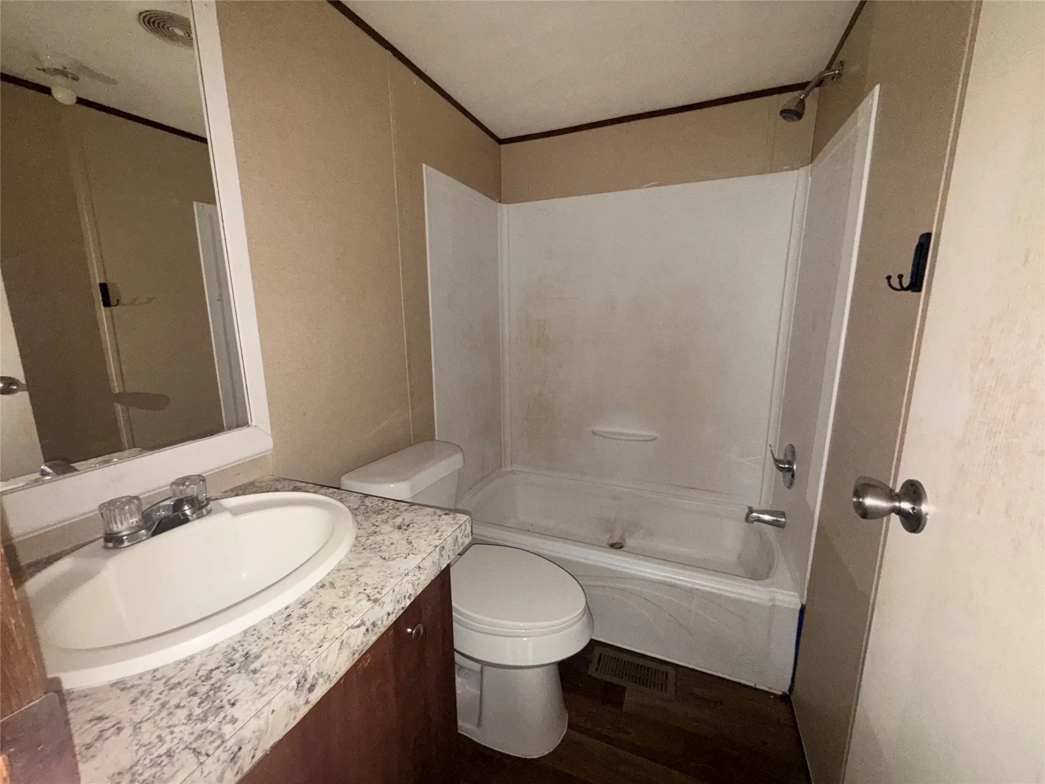 Mobile Home For Rent in Dallas County , 541 Simmons Way 2, Cedar Hill, Texas 75104, 3 Bedroom, 2 Bathroom, Garage spaces, 1,216 Sqft, built in 1999, mls#21350388, Real Estate Agent in Cedar Hill, Homes For Rent in Dallas county, Homes For Rent in Cedar Hill, Realtor in Cedar Hill Texas, Real Estate Brokerage Independent Realty Texas, Luminita Cordes Realtor