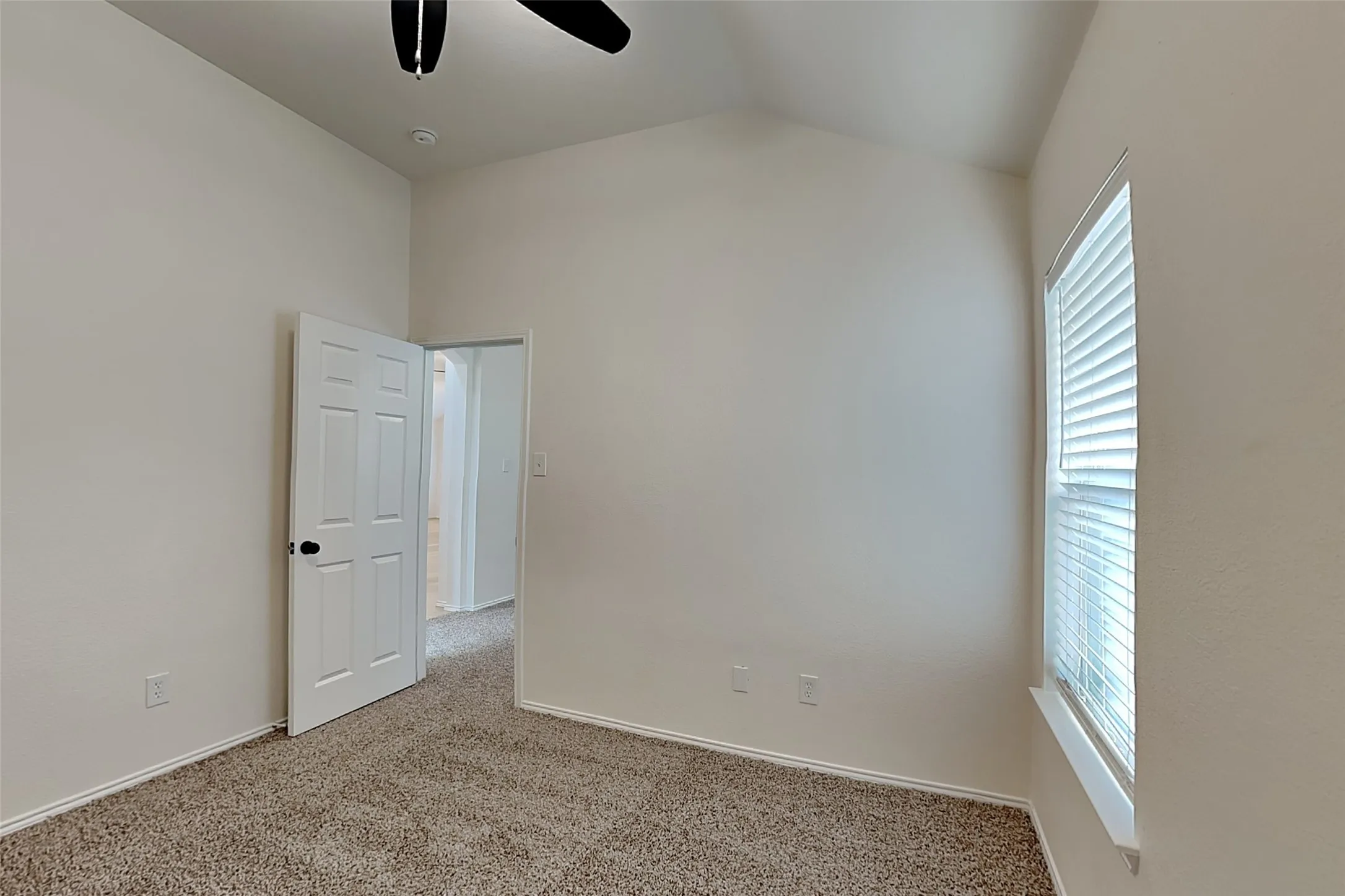Single Family Residence For Rent in Rockwall County , 405 Hackberry Drive, Fate, Texas 75087, 3 Bedroom, 2 Bathroom, 2 Garage spaces, 2,075 Sqft, built in 2005, mls#21351171, Real Estate Agent in Fate, Homes For Rent in Rockwall county, Homes For Rent in Fate, Realtor in Fate Texas, Real Estate Brokerage Independent Realty Texas, Luminita Cordes Realtor
