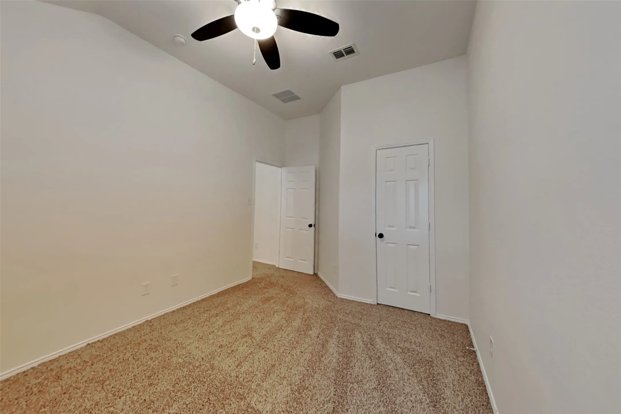 Single Family Residence For Rent in Rockwall County , 405 Hackberry Drive, Fate, Texas 75087, 3 Bedroom, 2 Bathroom, 2 Garage spaces, 2,075 Sqft, built in 2005, mls#21351171, Real Estate Agent in Fate, Homes For Rent in Rockwall county, Homes For Rent in Fate, Realtor in Fate Texas, Real Estate Brokerage Independent Realty Texas, Luminita Cordes Realtor