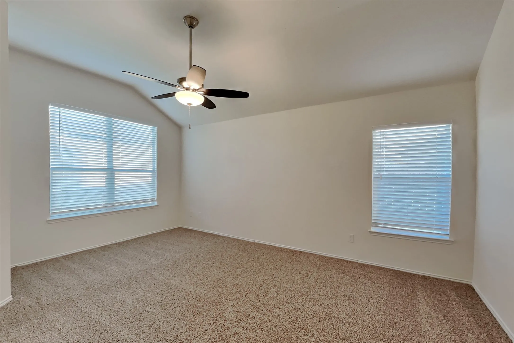 Single Family Residence For Rent in Rockwall County , 405 Hackberry Drive, Fate, Texas 75087, 3 Bedroom, 2 Bathroom, 2 Garage spaces, 2,075 Sqft, built in 2005, mls#21351171, Real Estate Agent in Fate, Homes For Rent in Rockwall county, Homes For Rent in Fate, Realtor in Fate Texas, Real Estate Brokerage Independent Realty Texas, Luminita Cordes Realtor